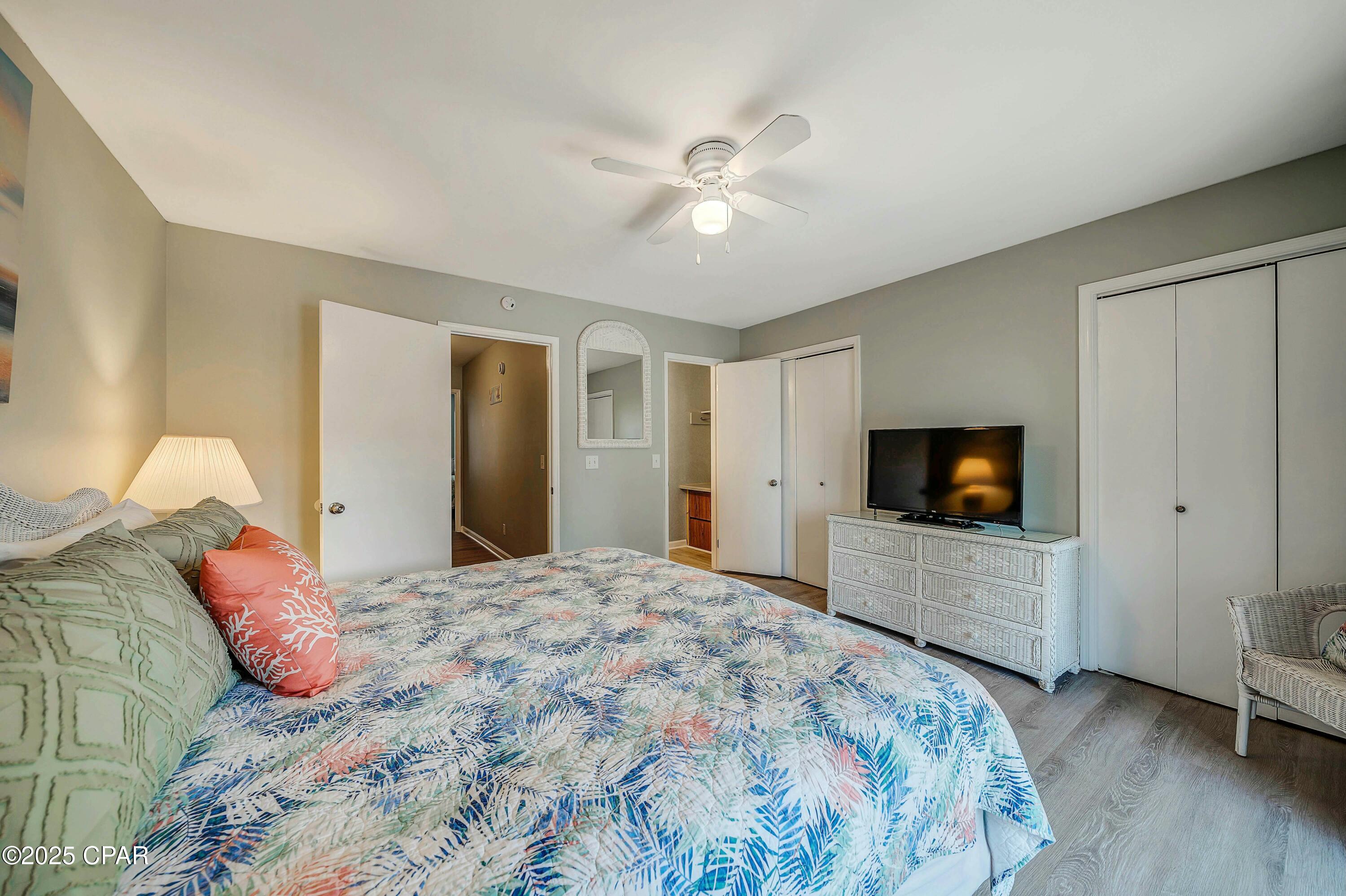 Image 40 For 6215 Thomas Drive 101