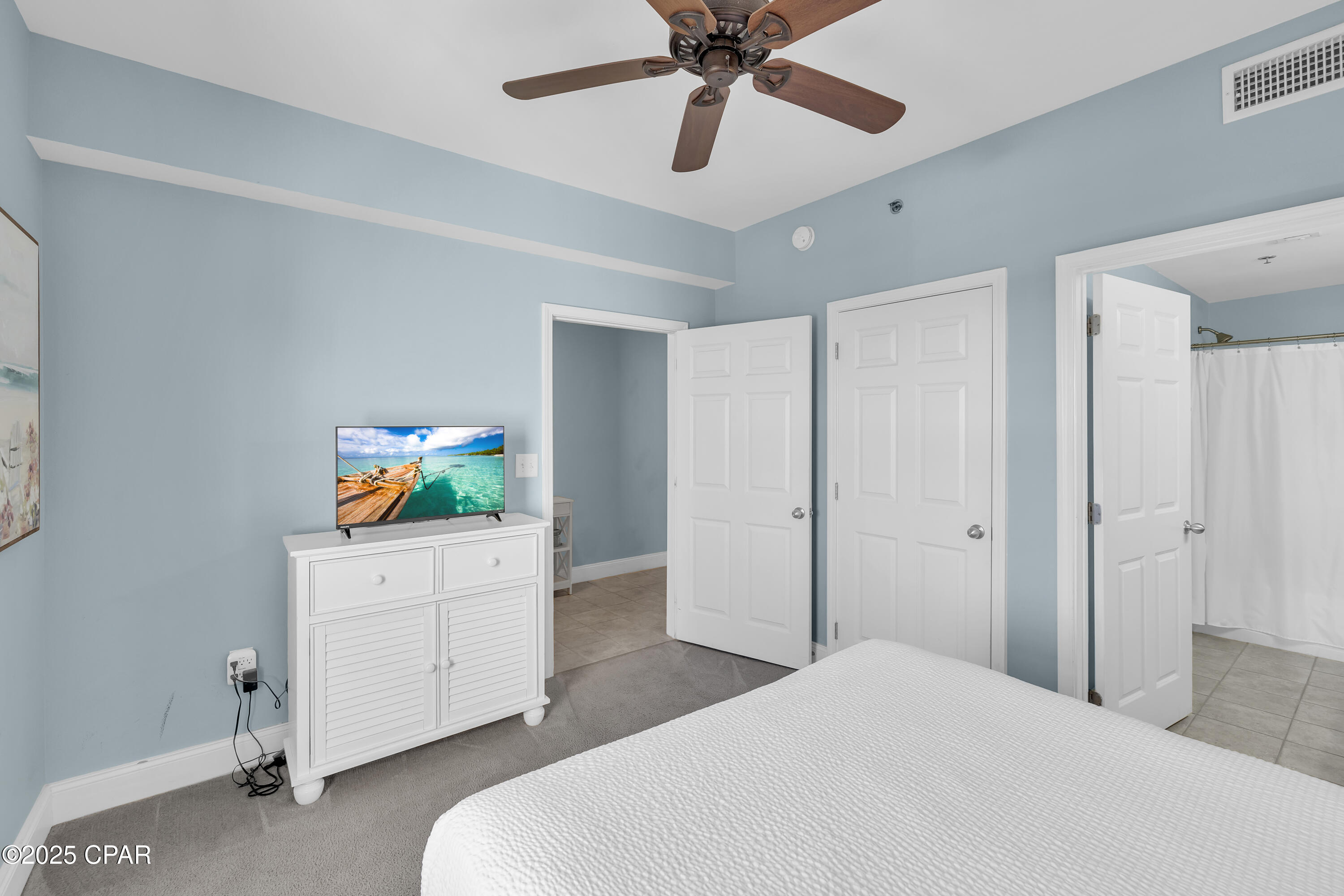 Image 4 For 9860 Thomas Drive 1604