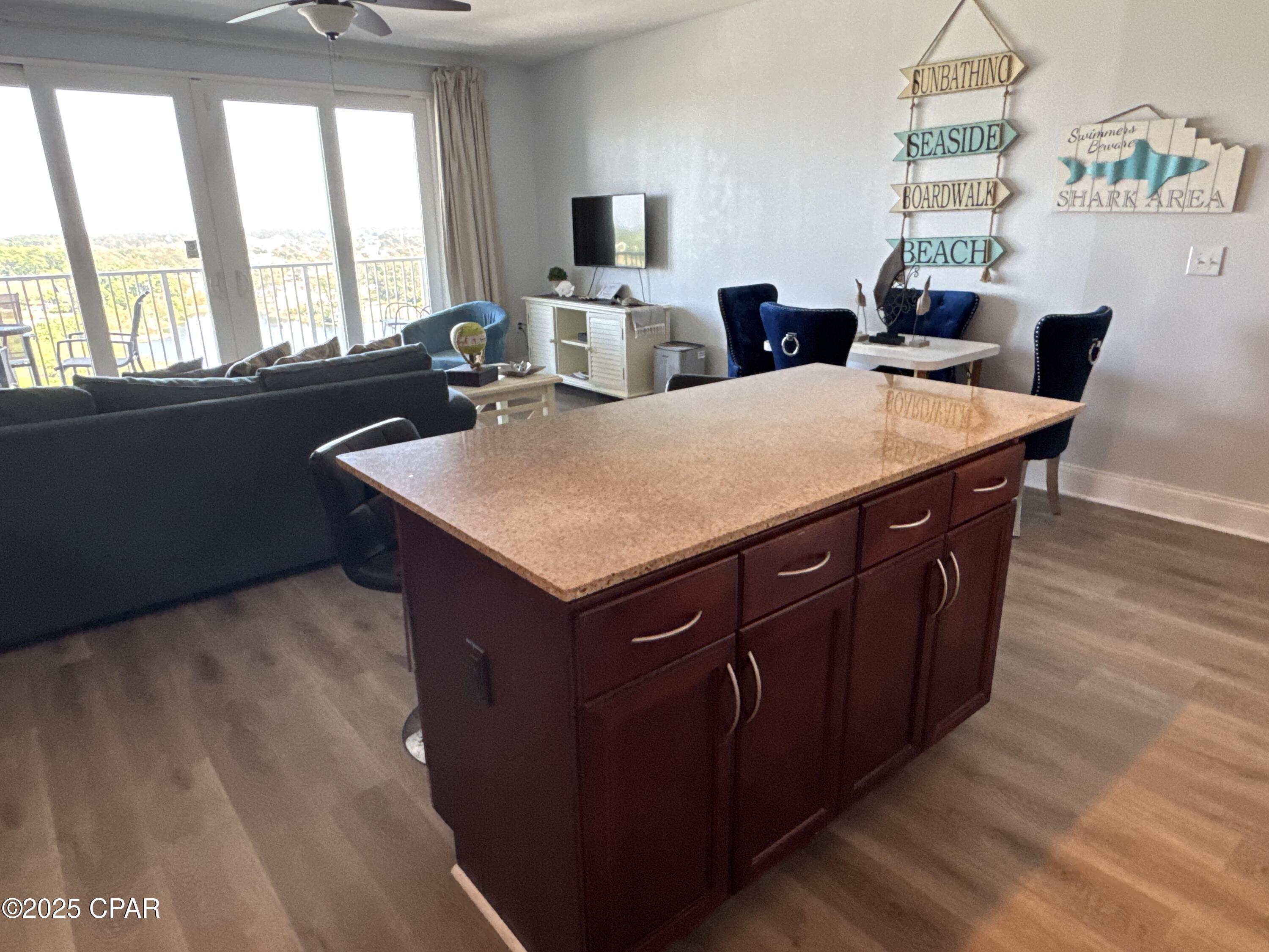 Image 12 For 9902 Thomas Drive 1235