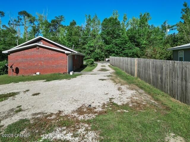 Image 11 For 17395 Pear Street