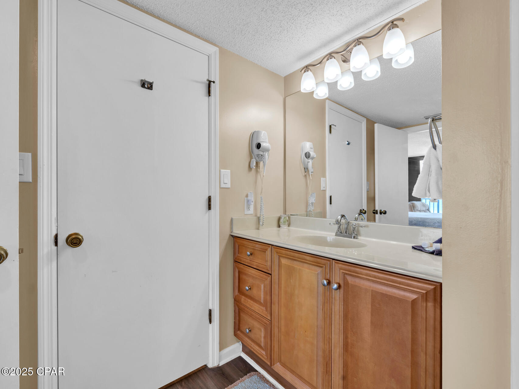 Image 16 For 17351 Front Beach Road W404