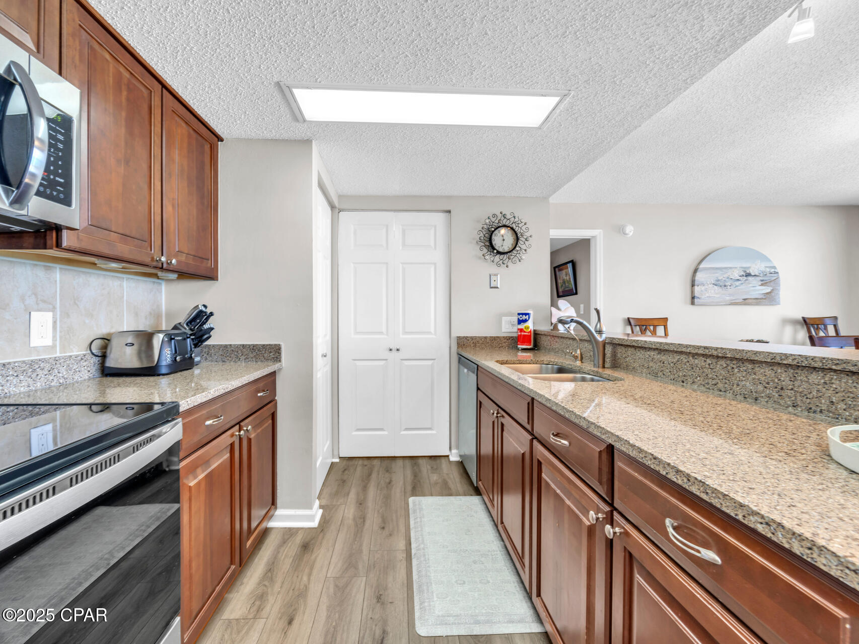 Image 9 For 17351 Front Beach Road W404