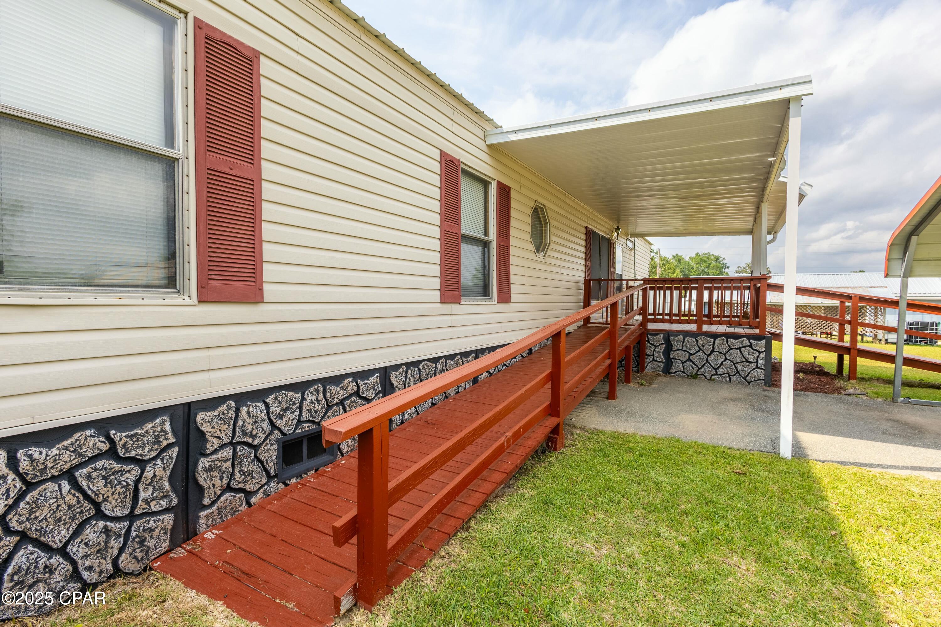 1749 Carolina Street, Alford, Florida image 13