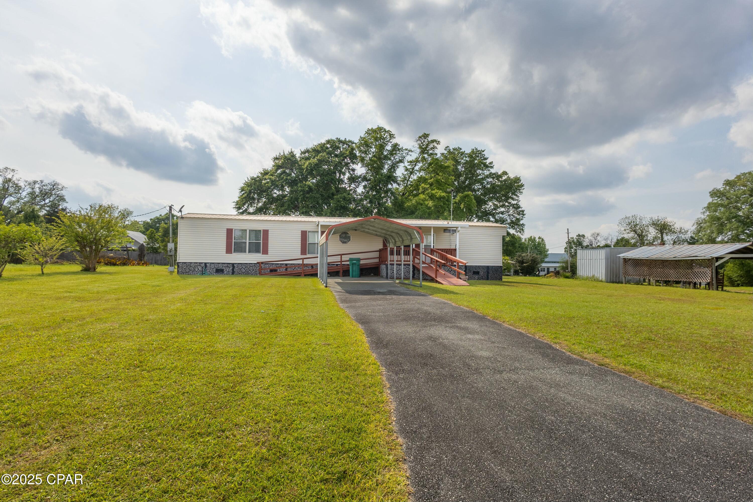 1749 Carolina Street, Alford, Florida image 17