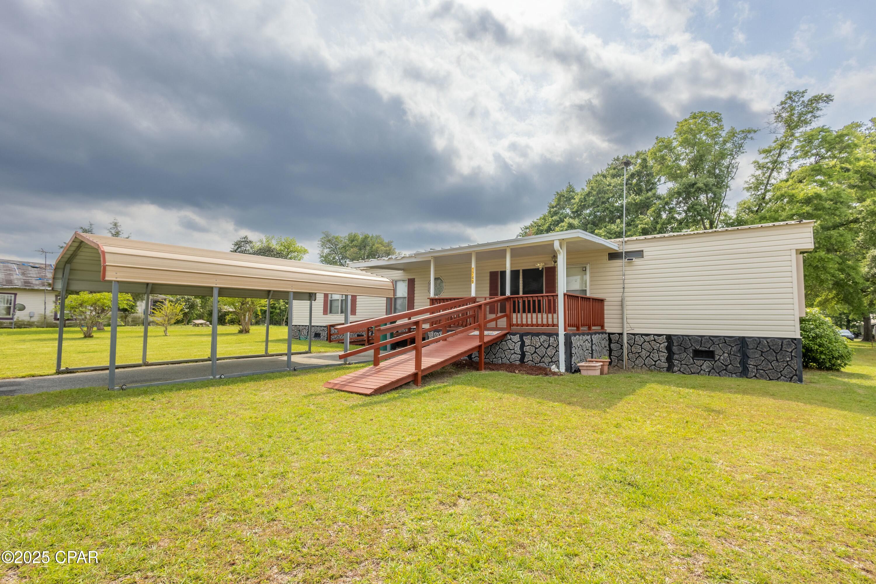 1749 Carolina Street, Alford, Florida image 3