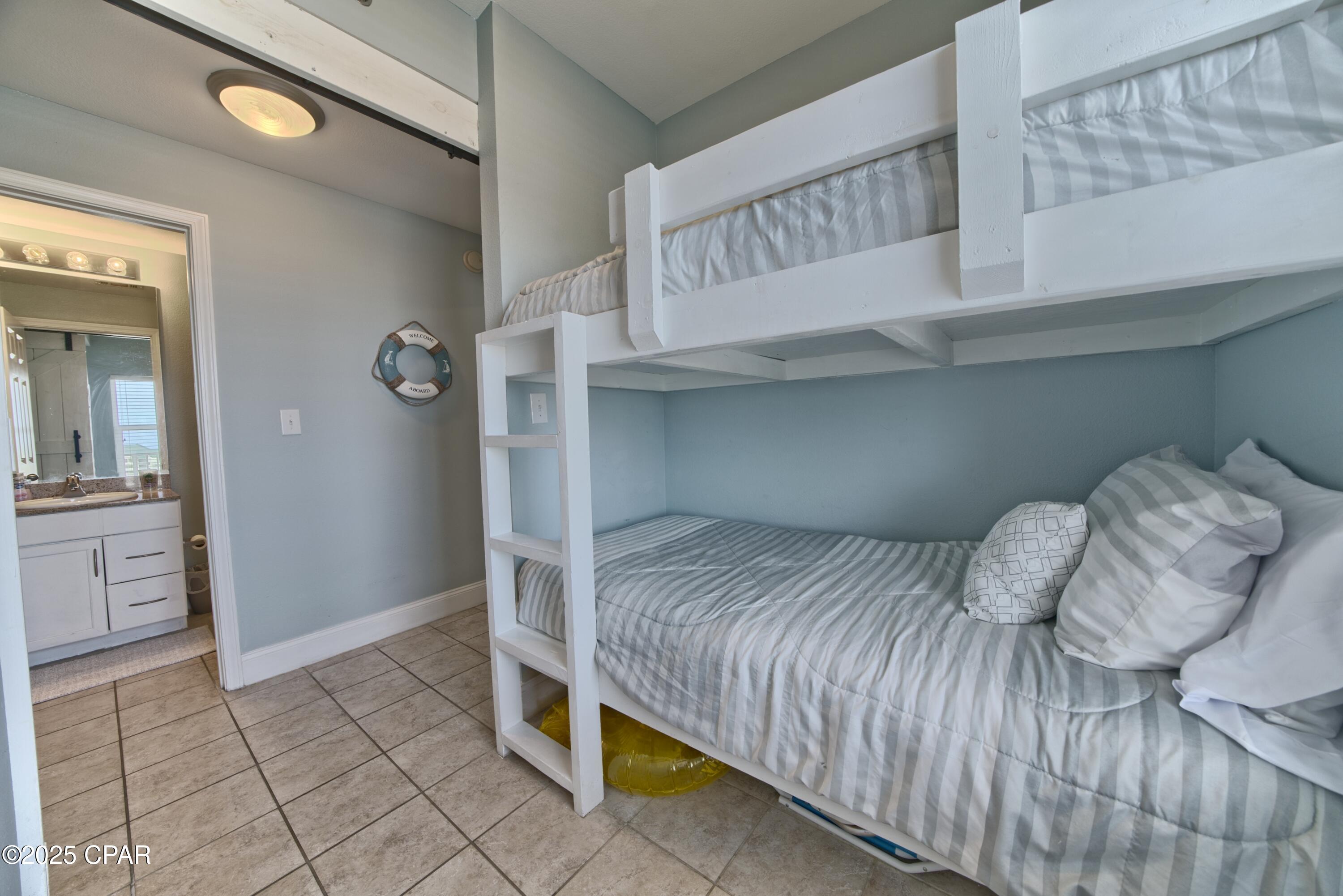 Image 25 For 9902 Thomas Drive 1431
