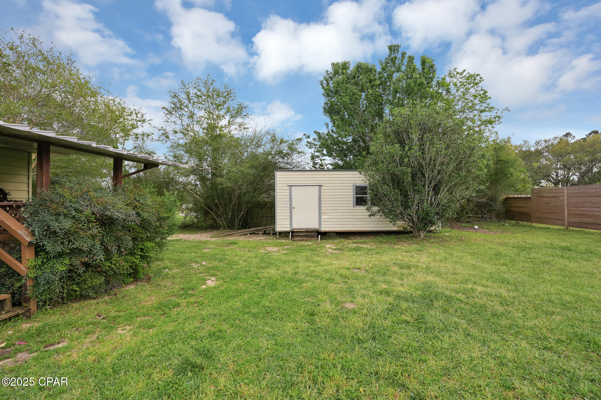 Listing photo id 27 for 6915 Klondike Road