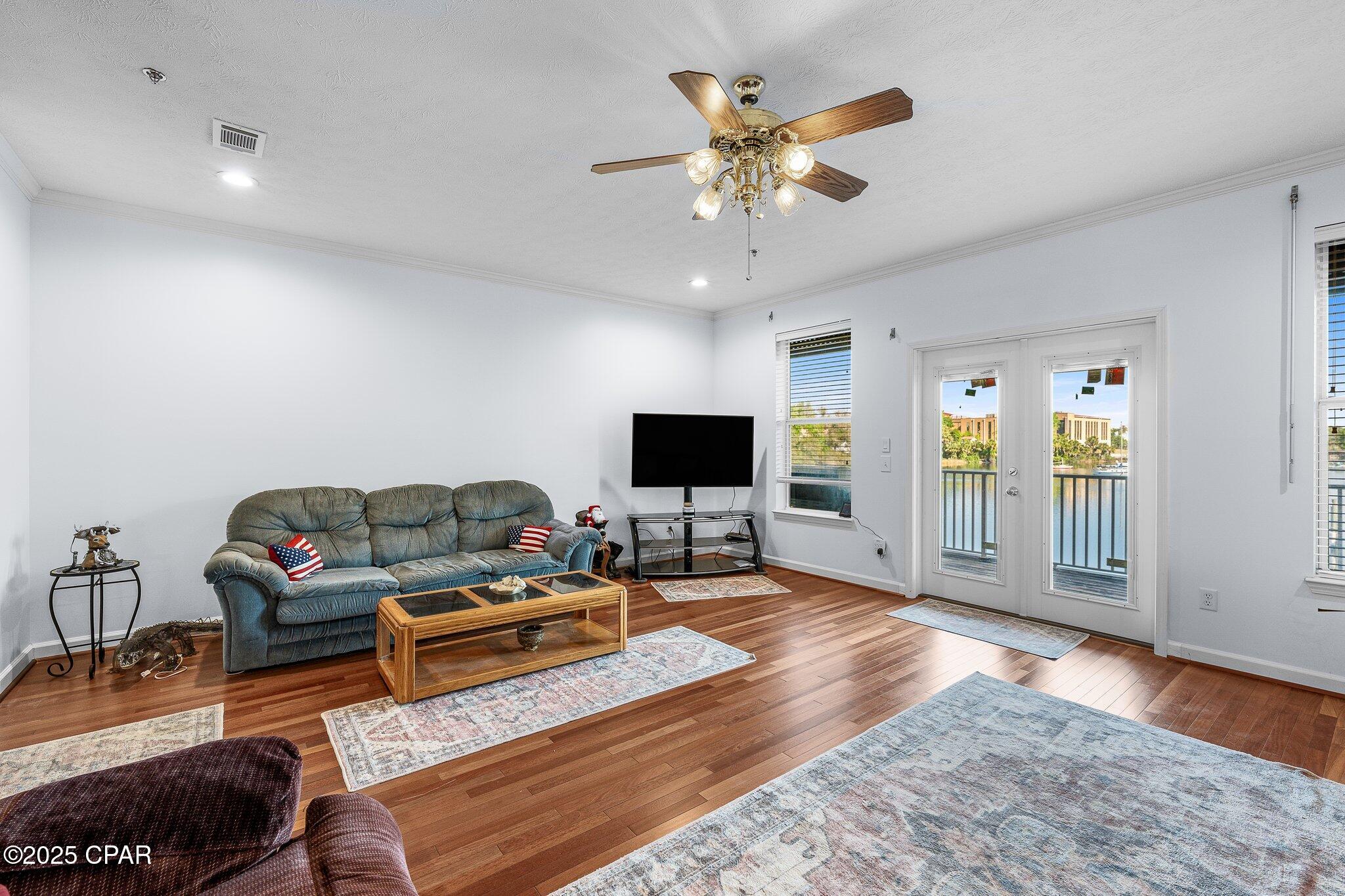 246 E 3rd Place, Panama City, Florida image 4