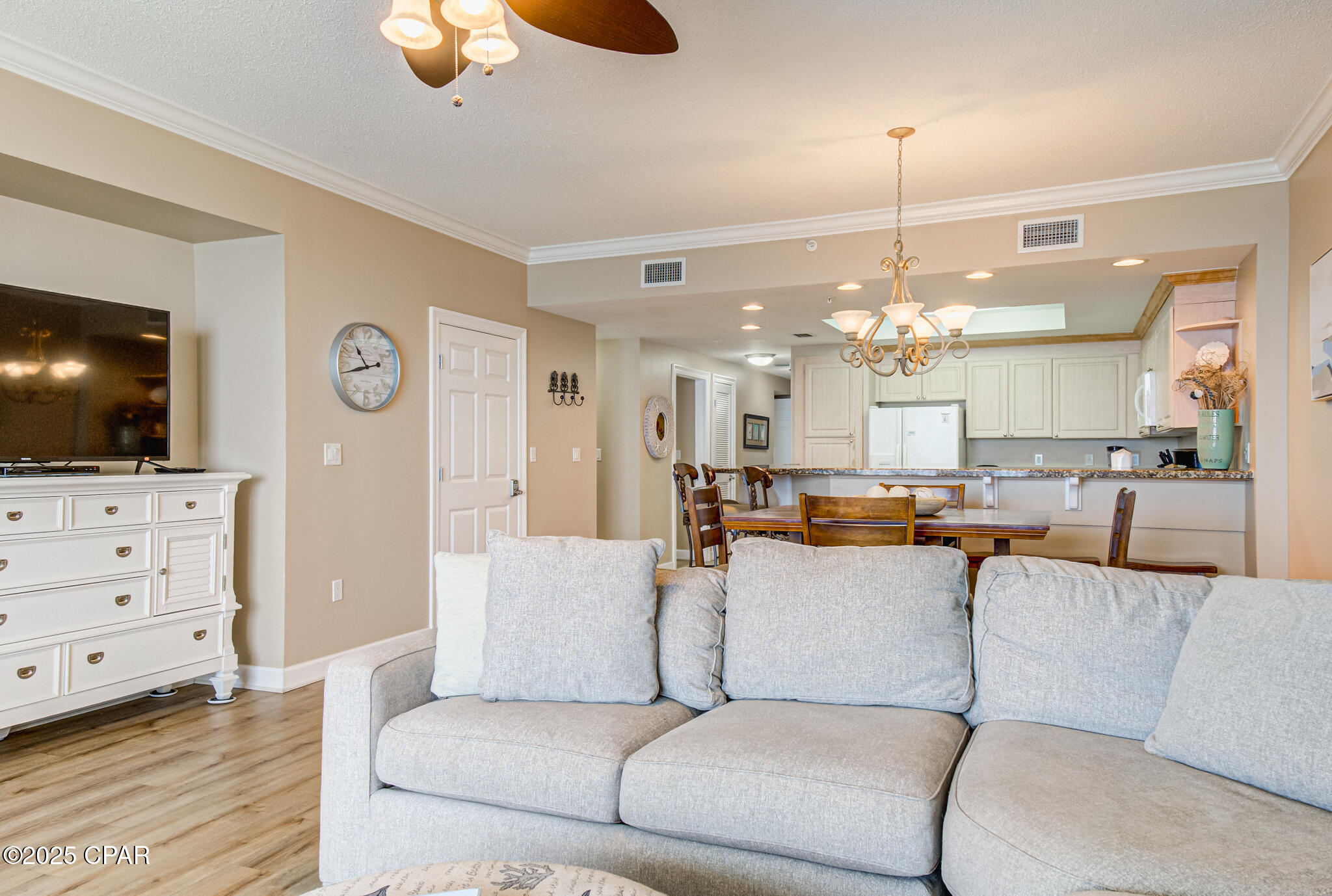 Image 12 For 9450 Thomas Drive 1911