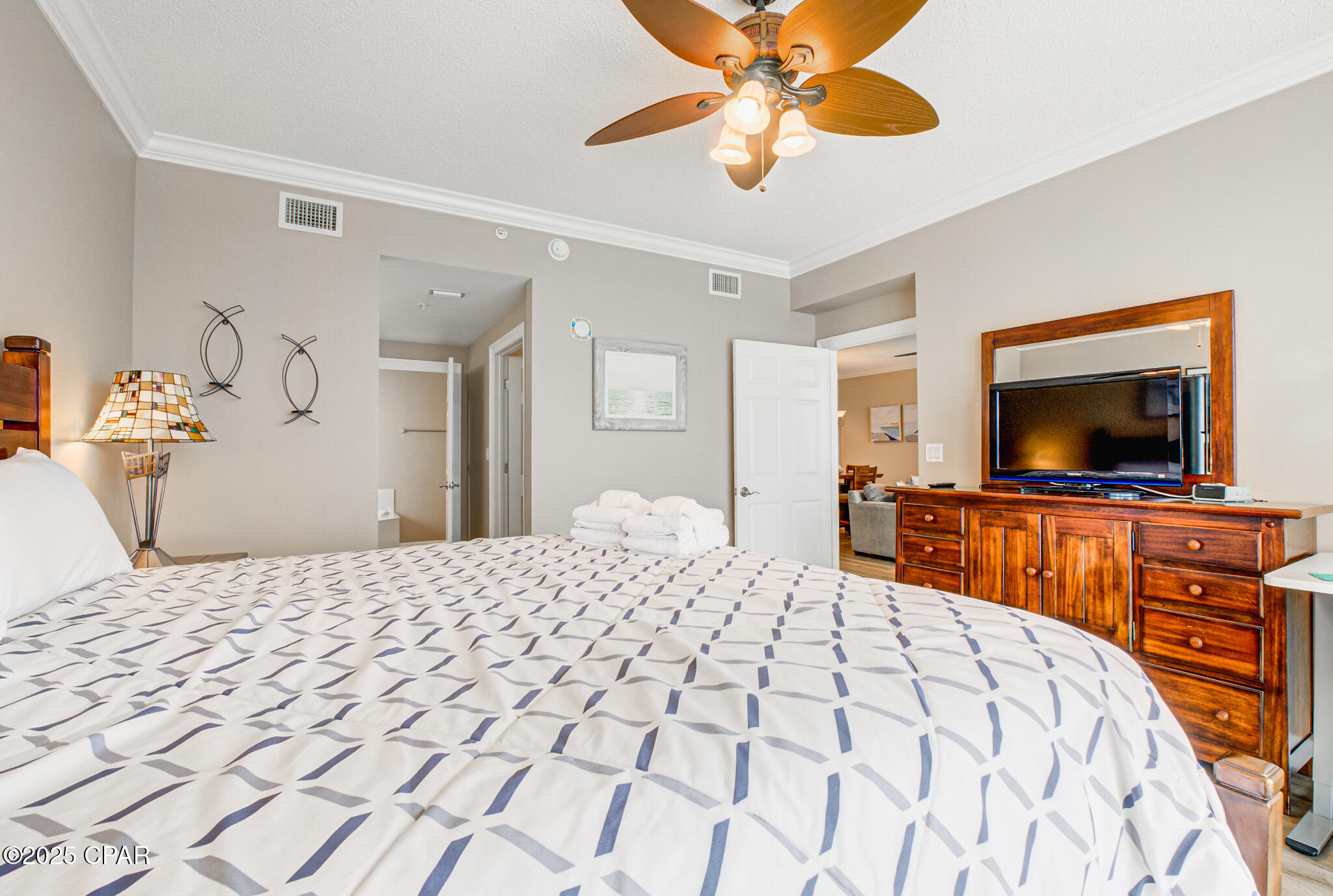 Image 18 For 9450 Thomas Drive 1911