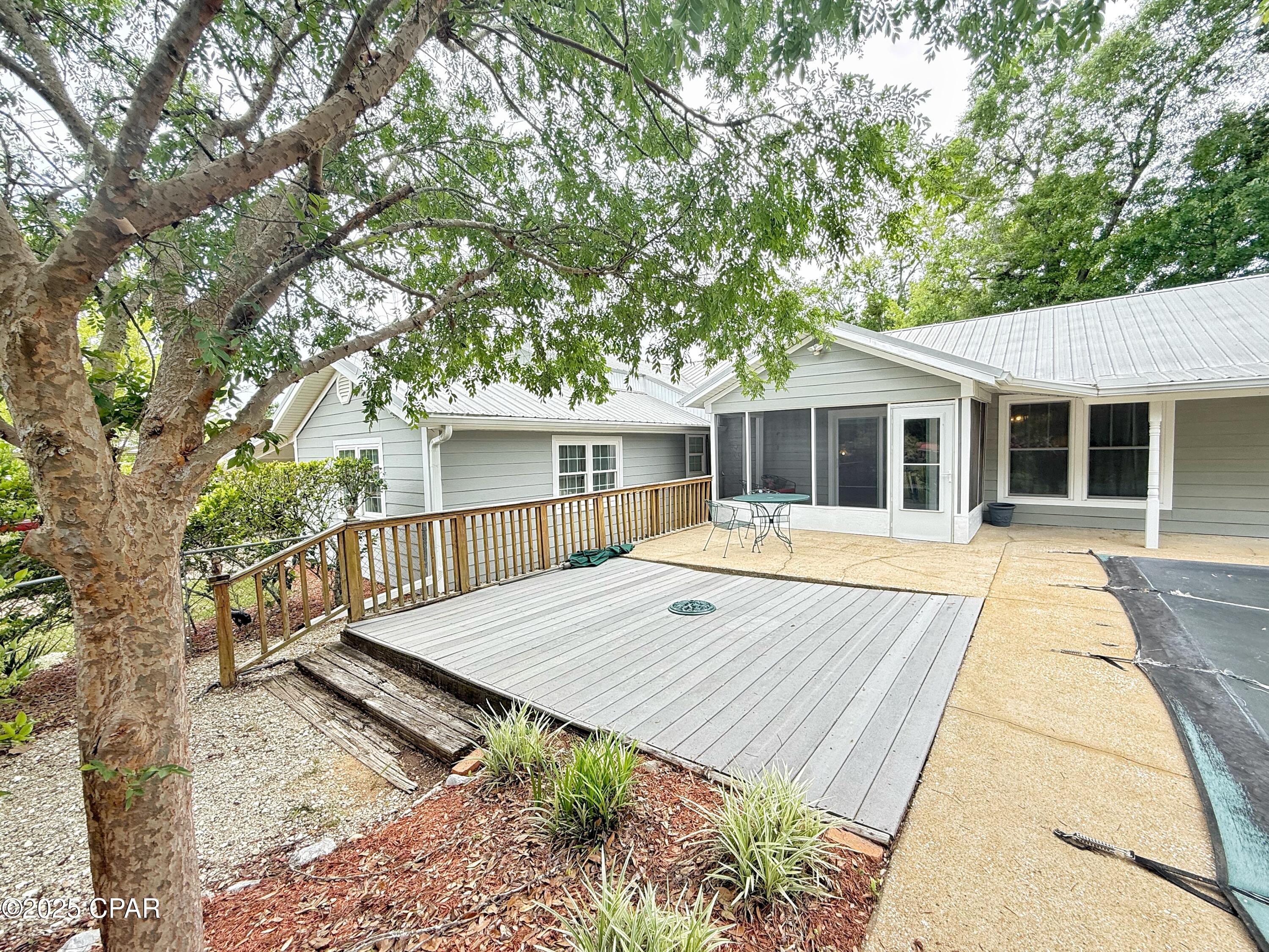 8004 Church Street, Sneads, Florida image 45