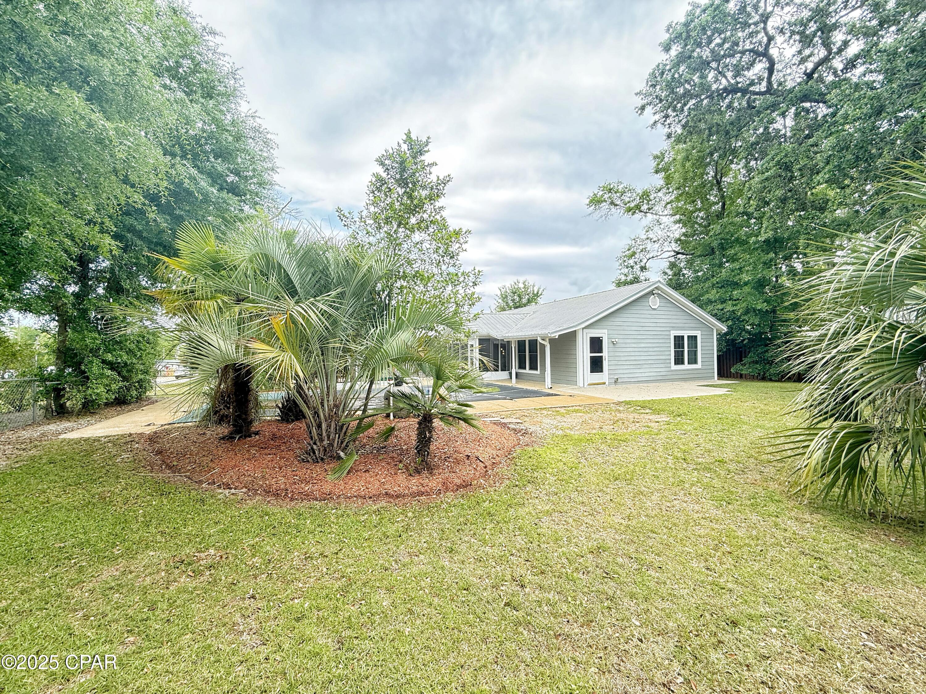 8004 Church Street, Sneads, Florida image 46