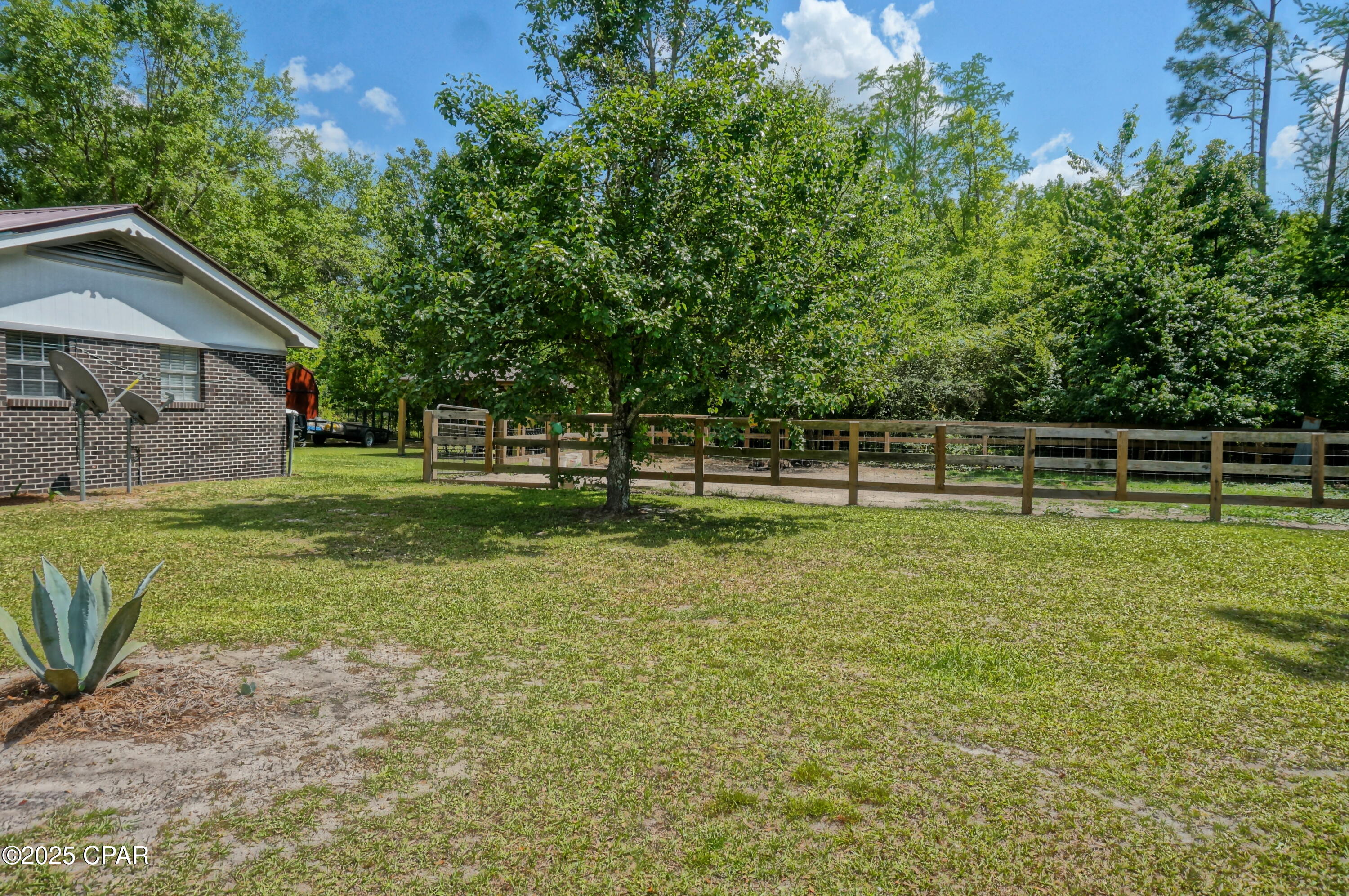 5585 Suncrest Road, Marianna, Florida image 4