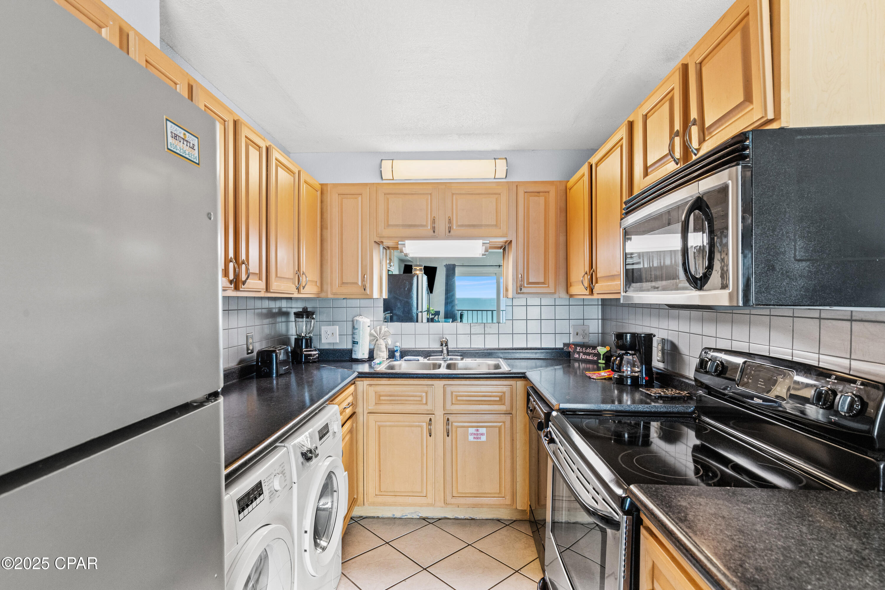 Image 7 For 8743 Thomas Drive 610