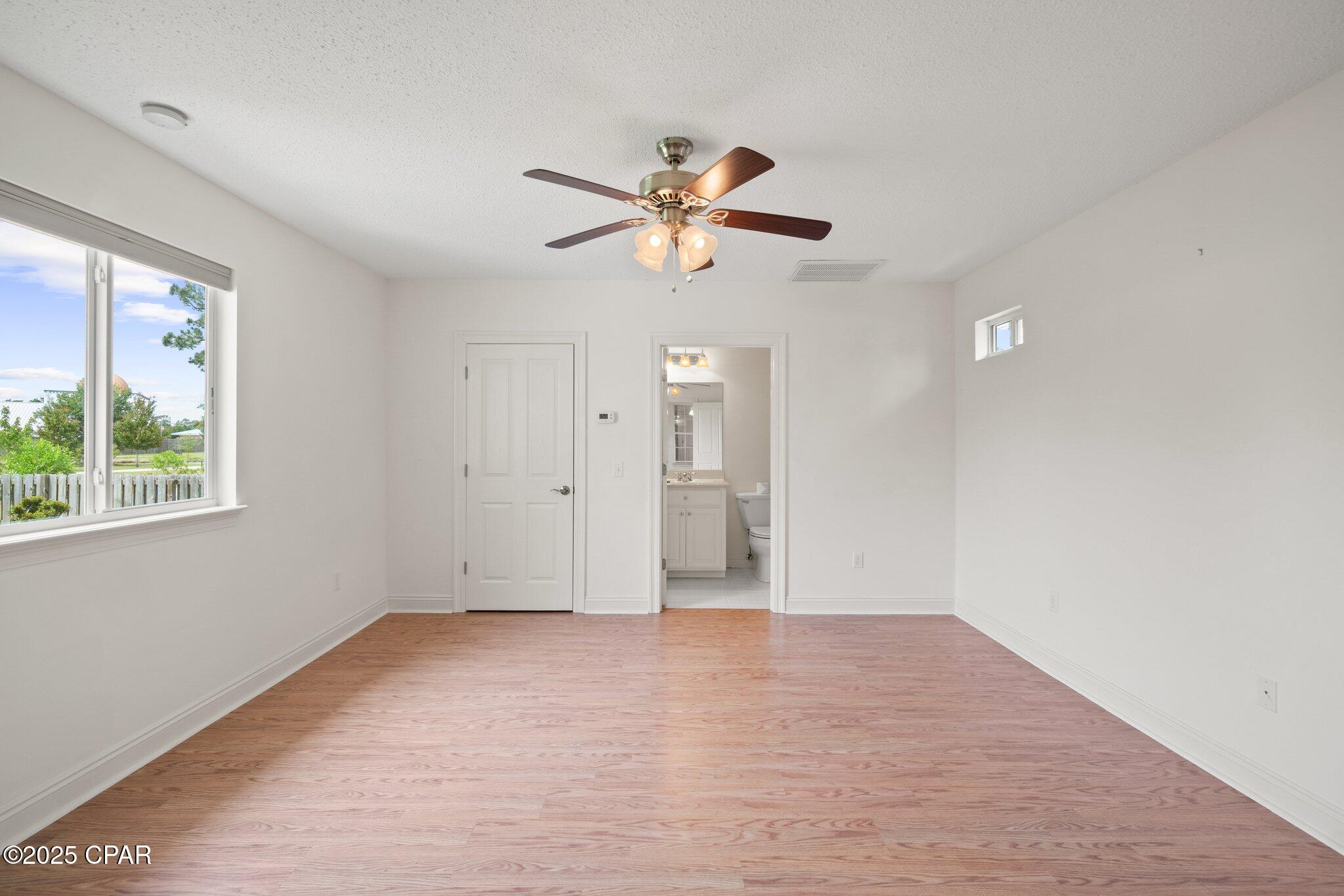 Image 35 For 500 Floridian Place