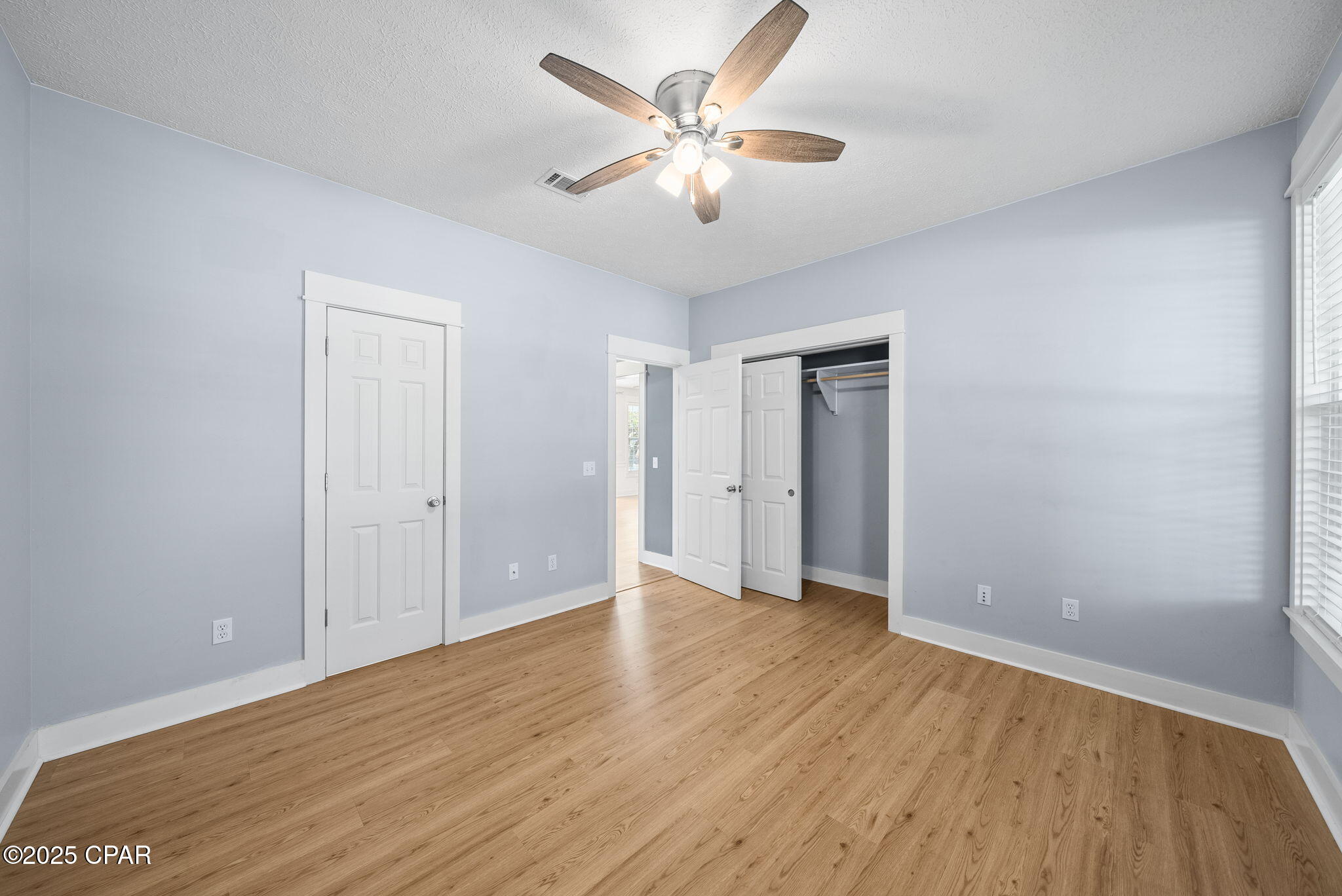 Image 25 For 7107 Dolphin Bay Boulevard