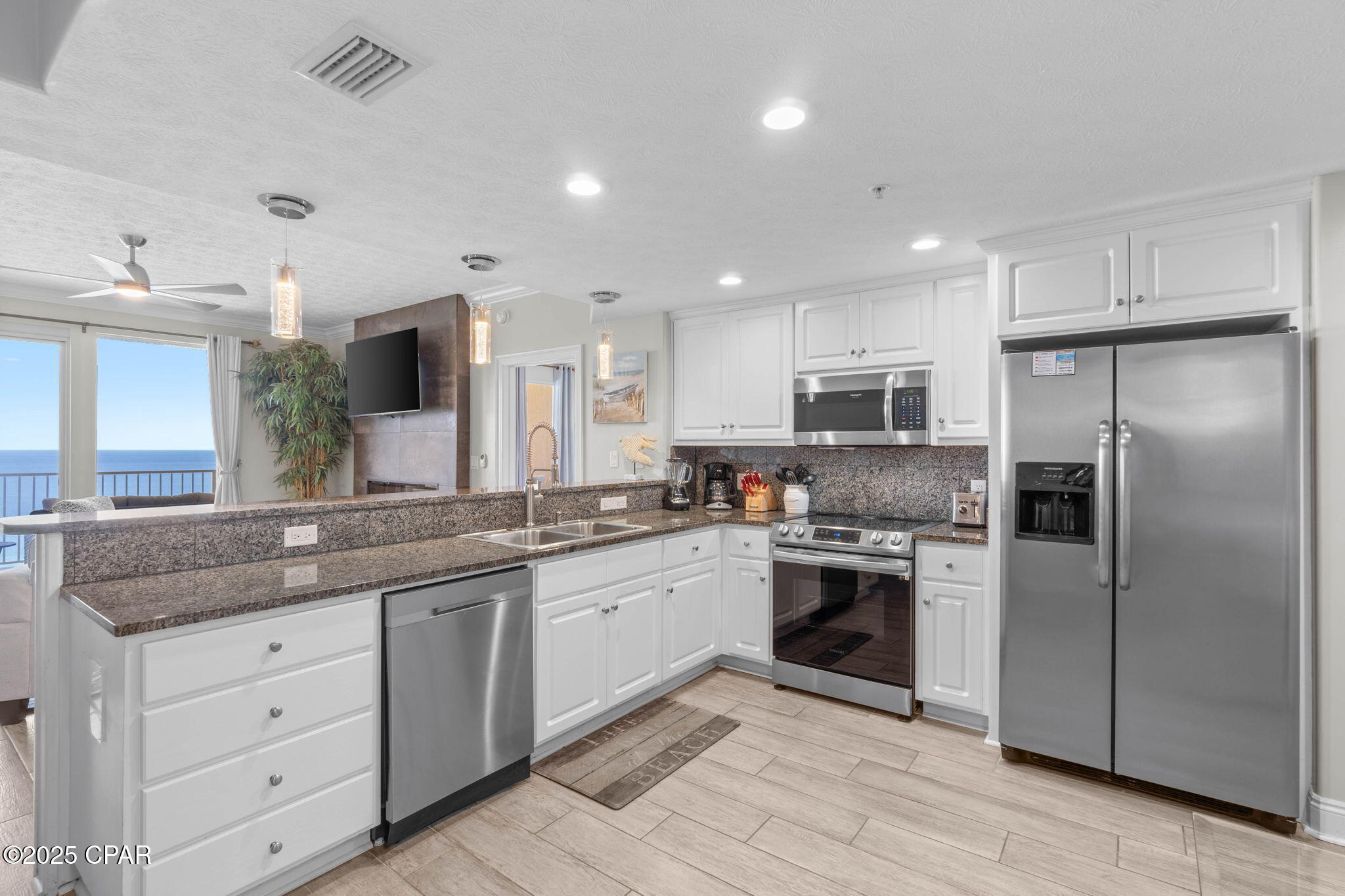 Image 16 For 5004 Thomas Drive 1811