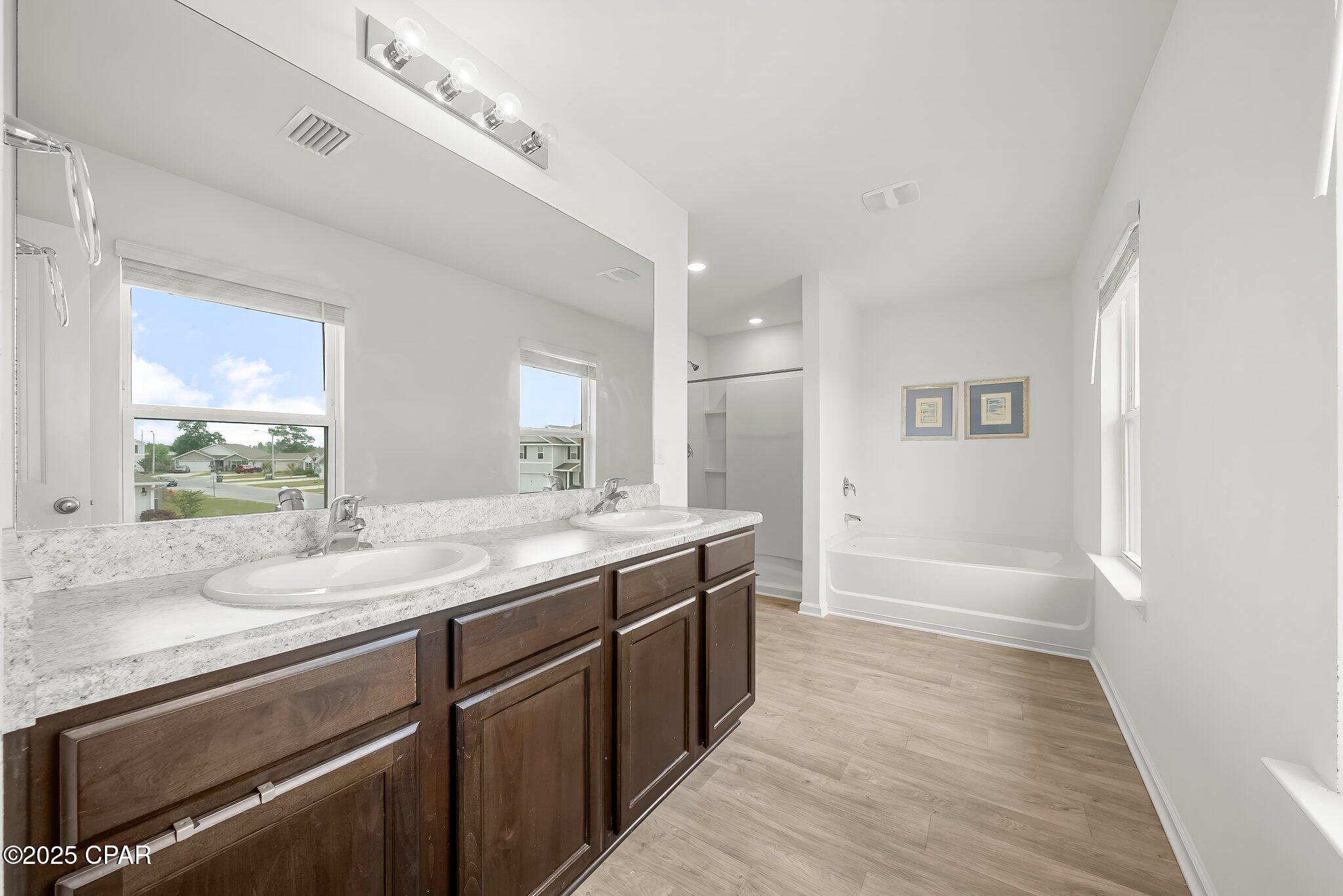 Image 25 For 7111 Penn Way