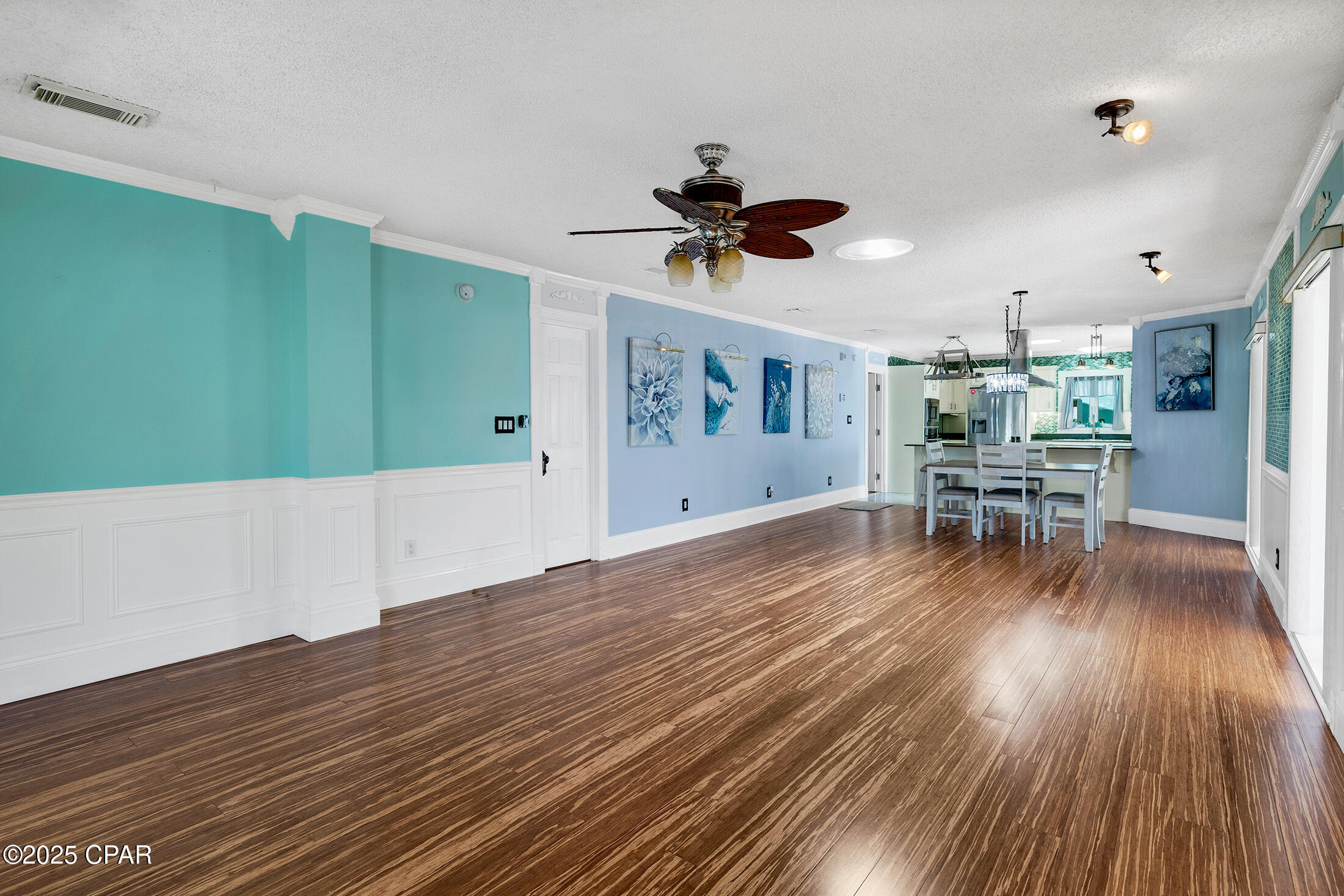 Image 11 For 643 Poinsettia Court