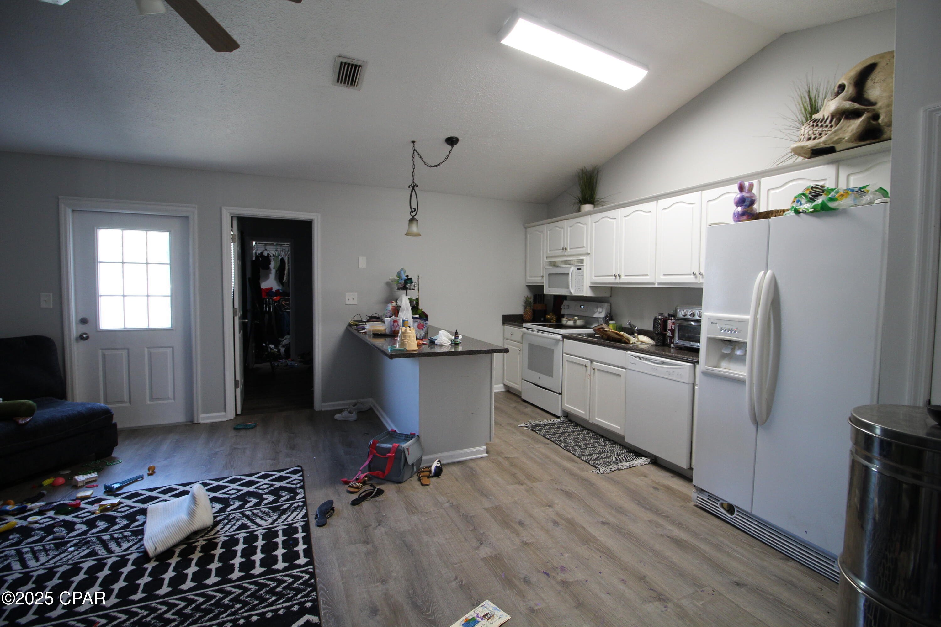 Image 3 For 6224 Sunset Avenue
