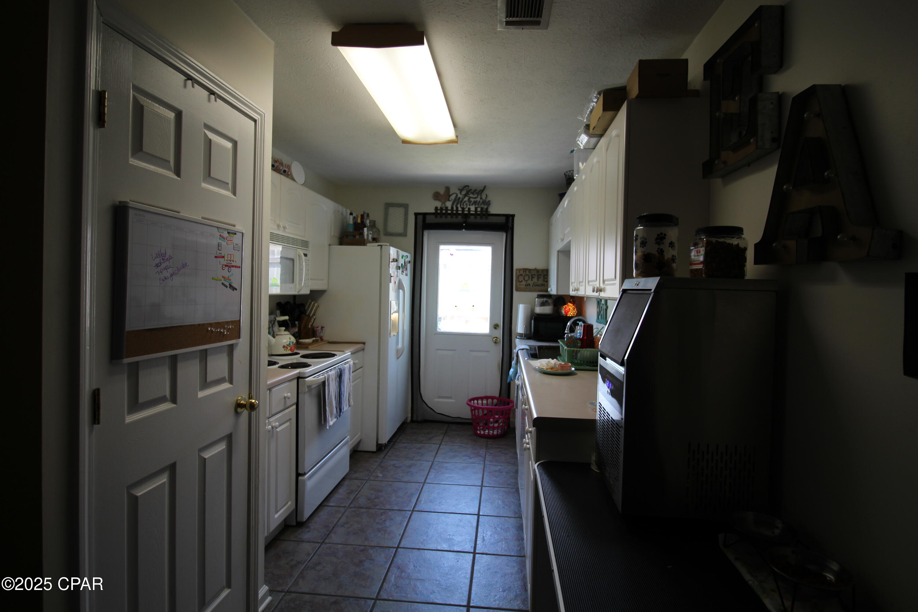 Image 6 For 6226 Sunset Avenue