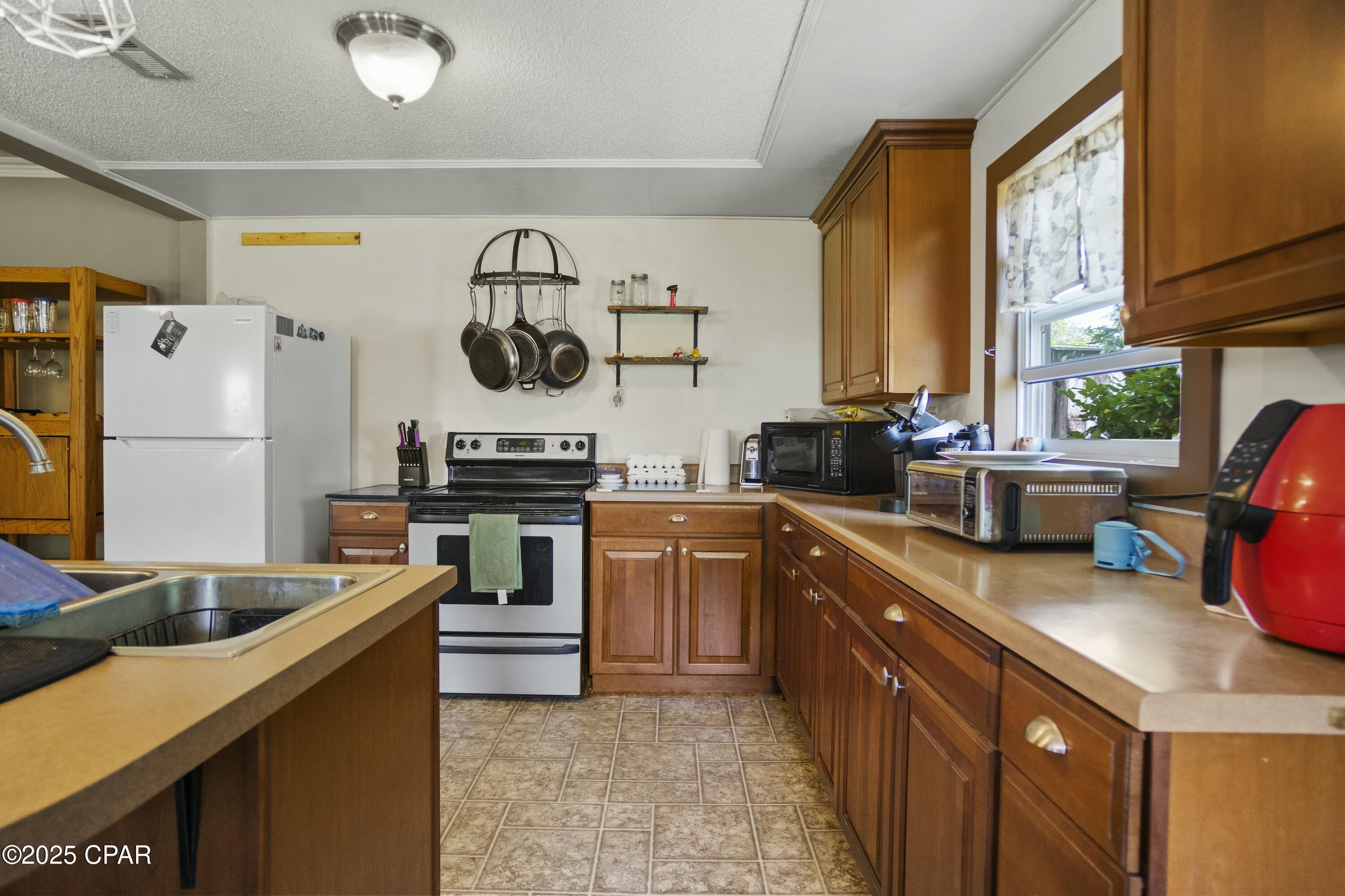 Image 24 For 2491 3rd Avenue
