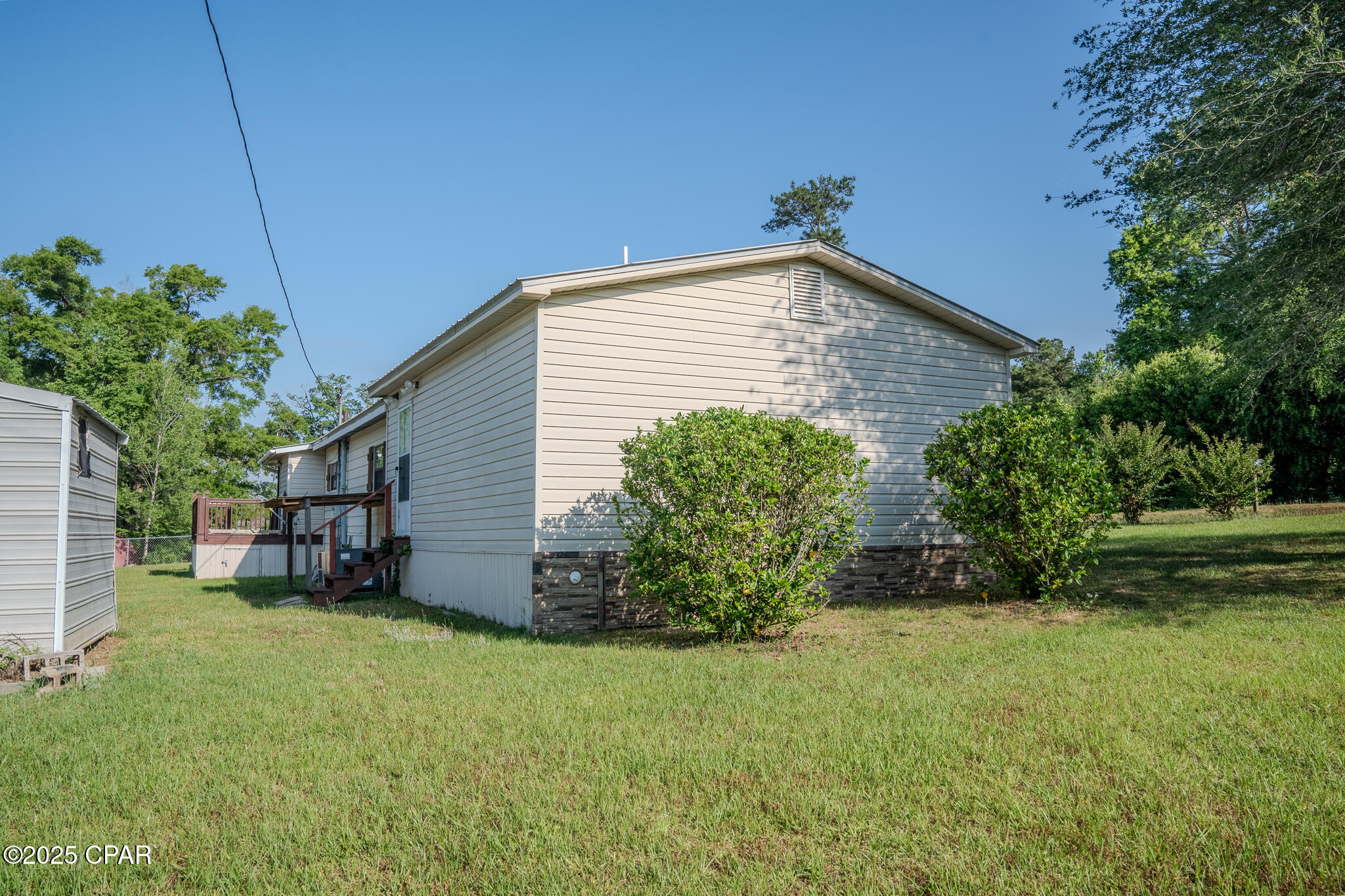 7851 Jenkins Street, Sneads, Florida image 8