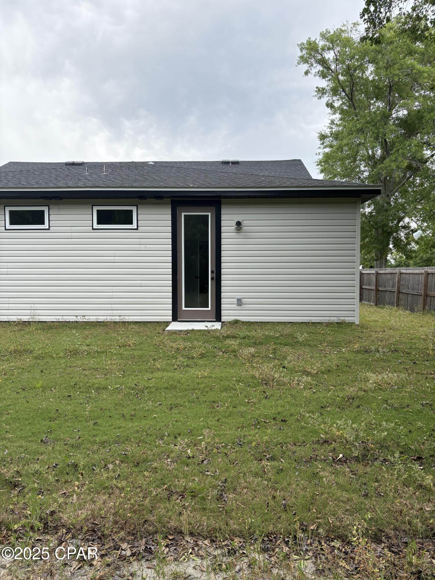 Image 20 For 2328 19th Place B