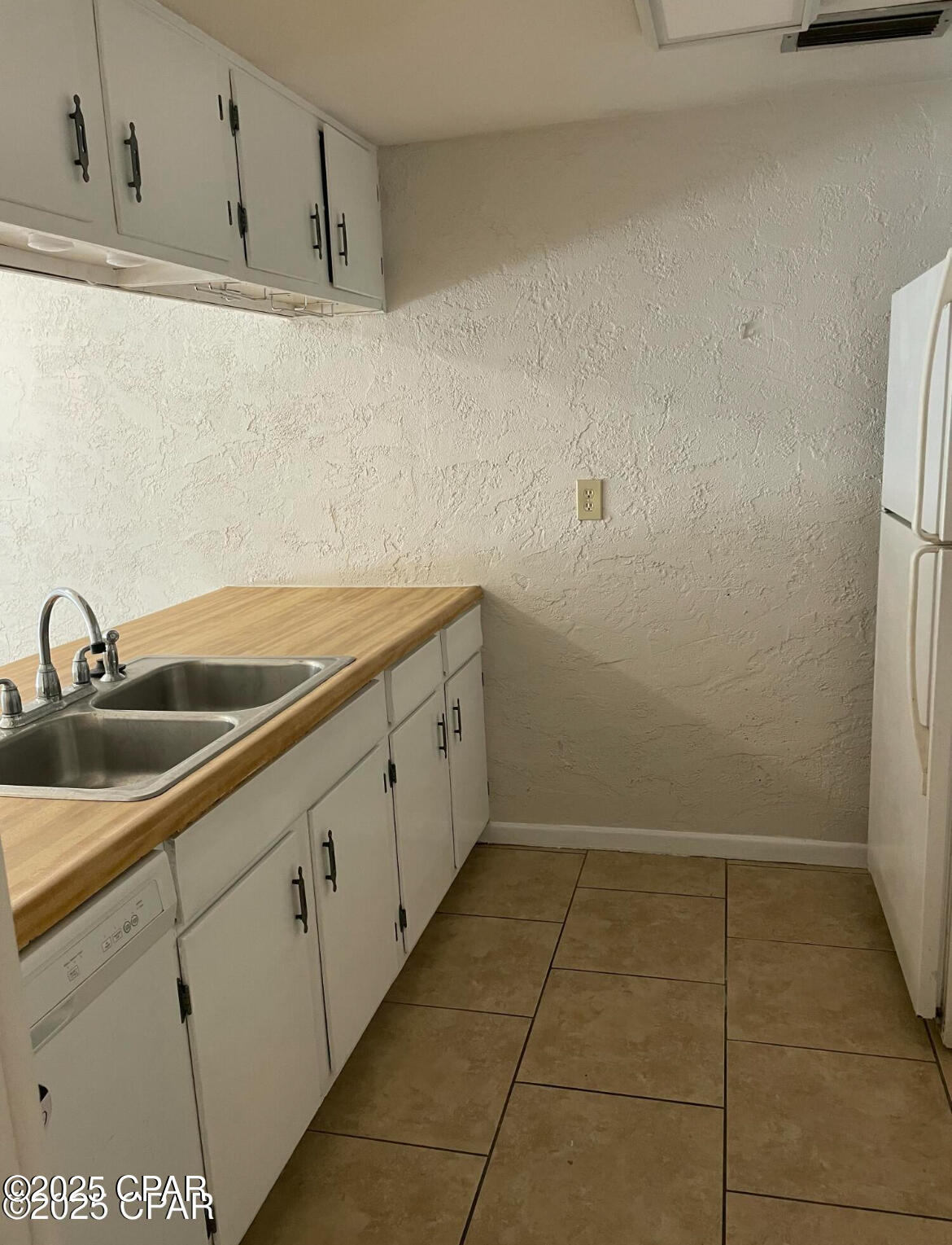 Image 3 For 6903 Lagoon Drive 4