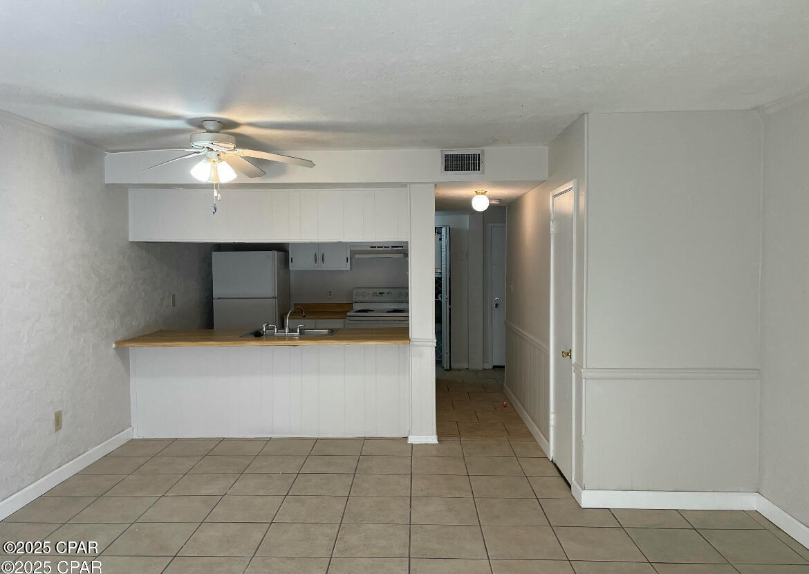 Image 4 For 6903 Lagoon Drive 4