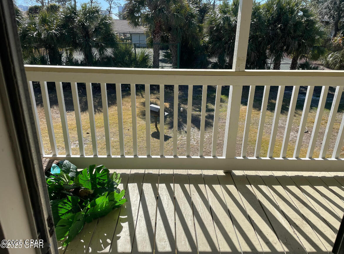 Image 9 For 6903 Lagoon Drive 4