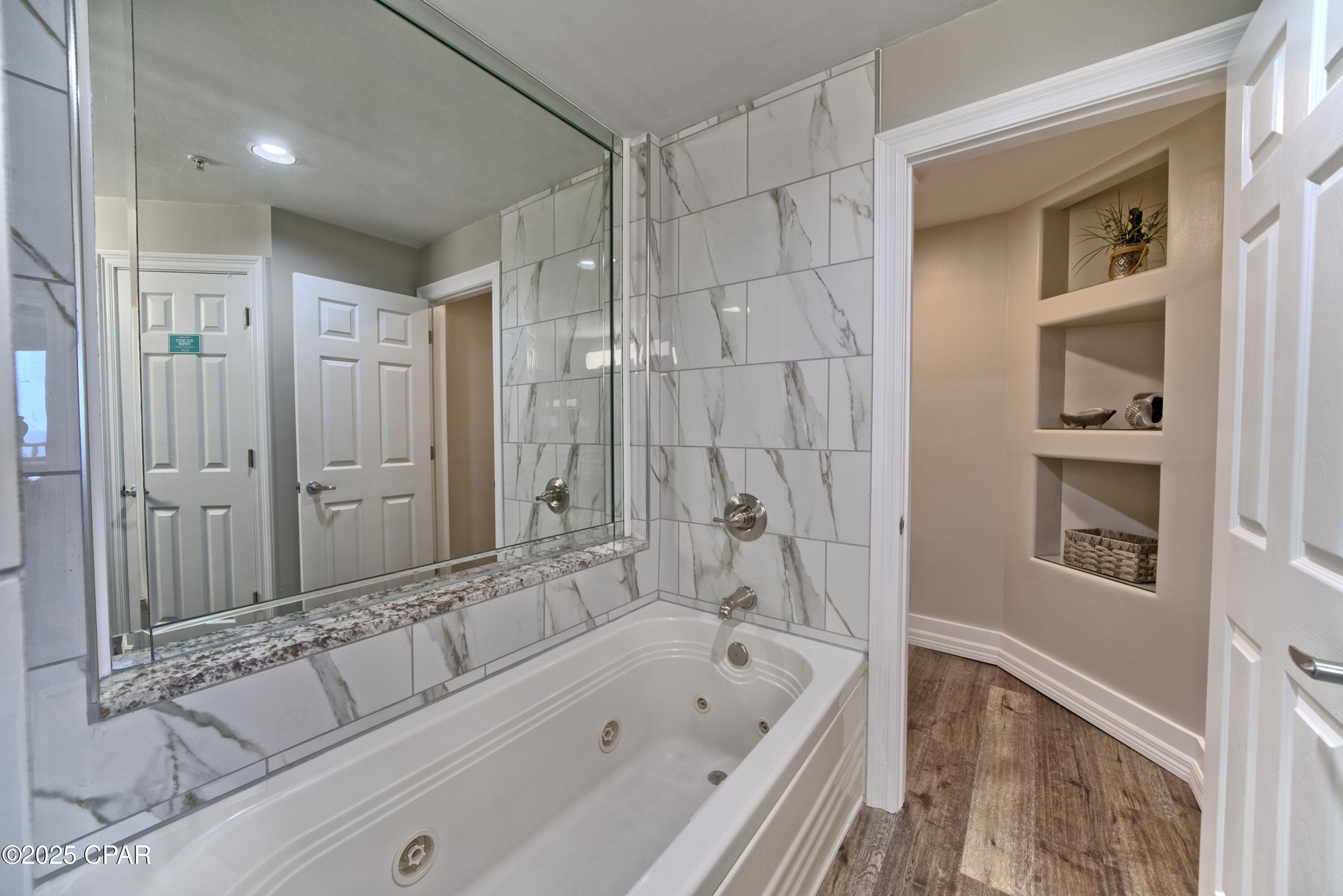 Image 24 For 7115 Thomas Drive 604