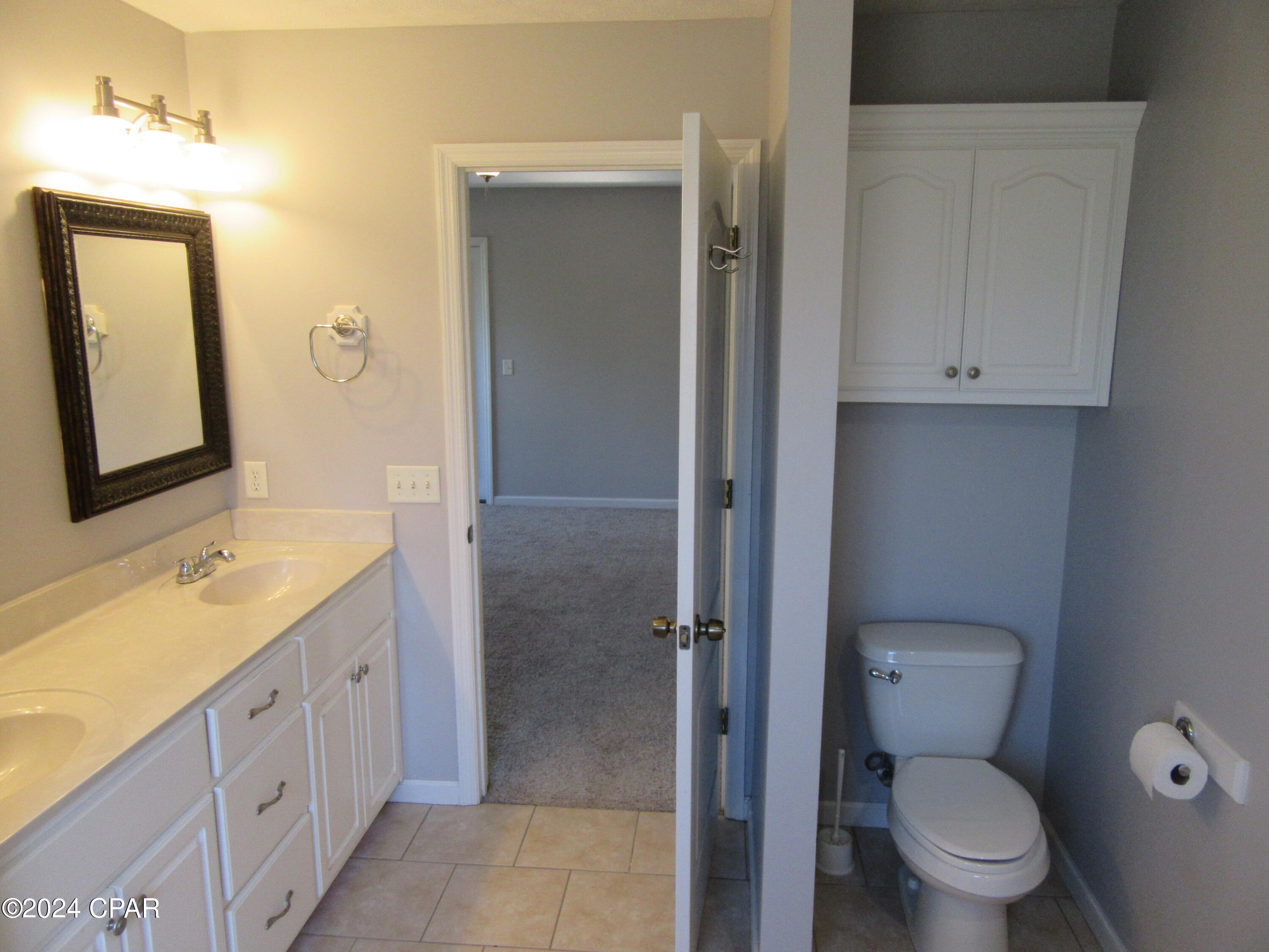 Image 18 For 918 Amber Way