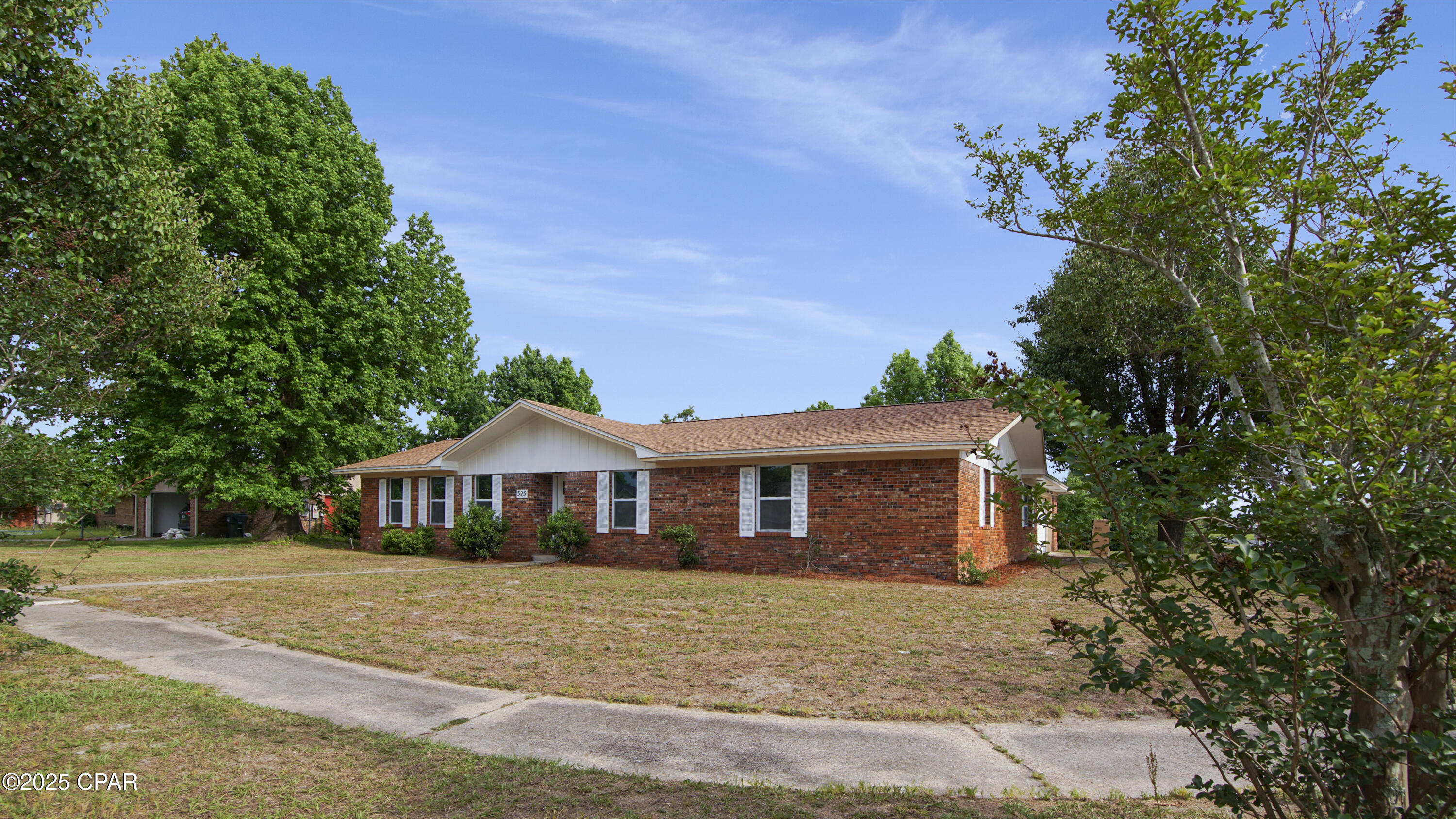 325 Bell Circle