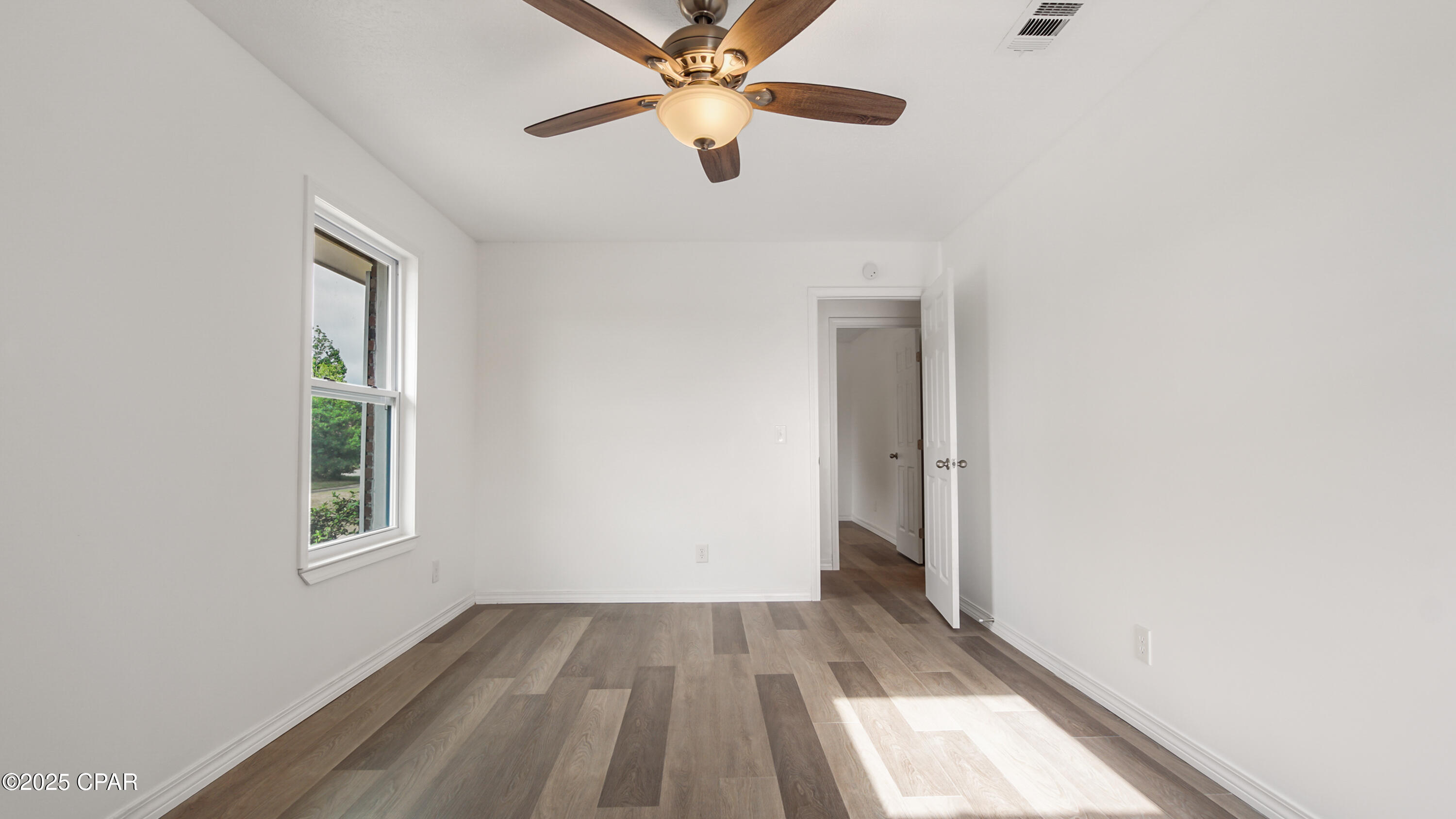 325 Bell Circle, Lynn Haven, Florida image 16