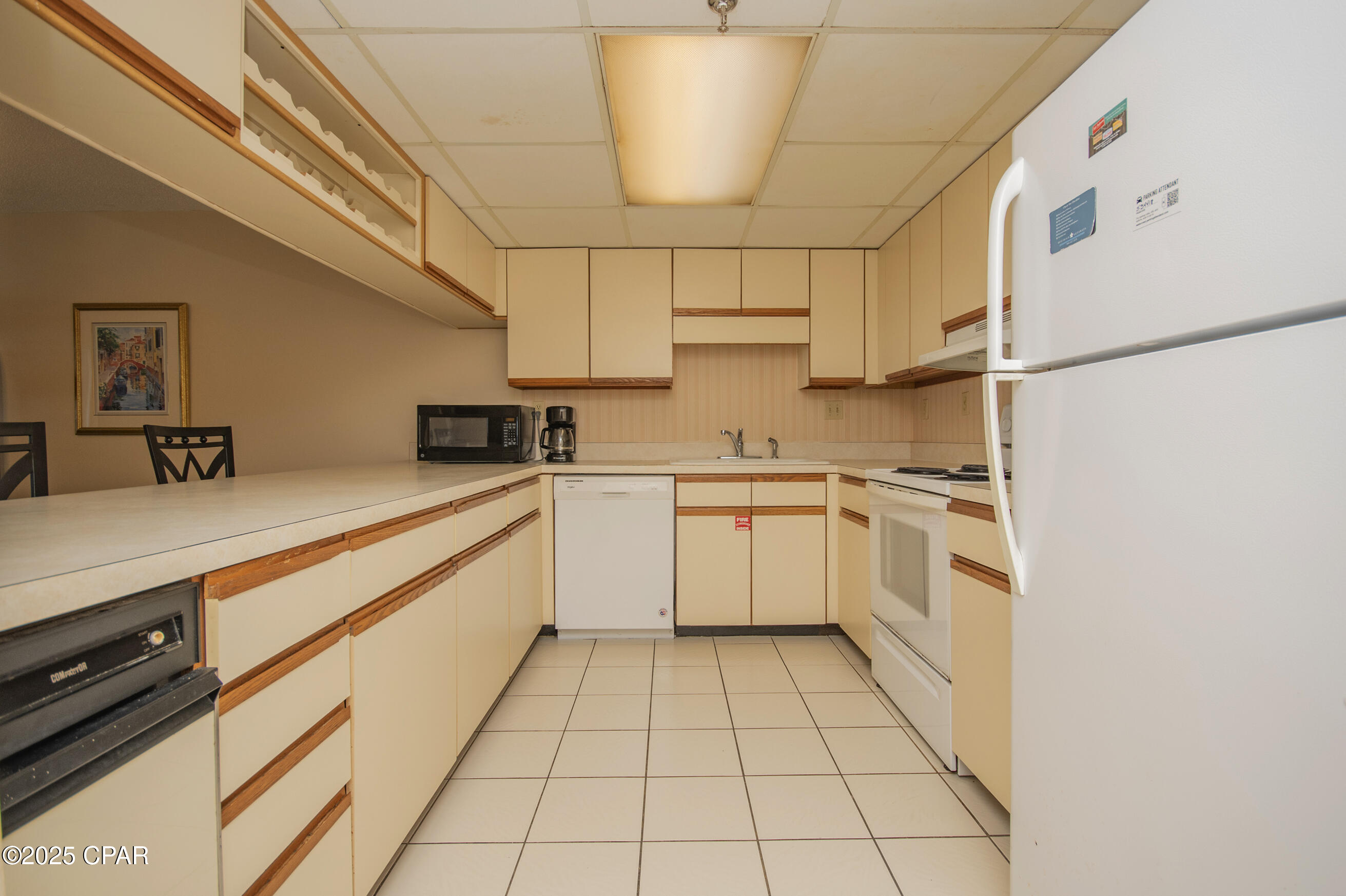 Image 12 For 6201 Thomas Drive 1005