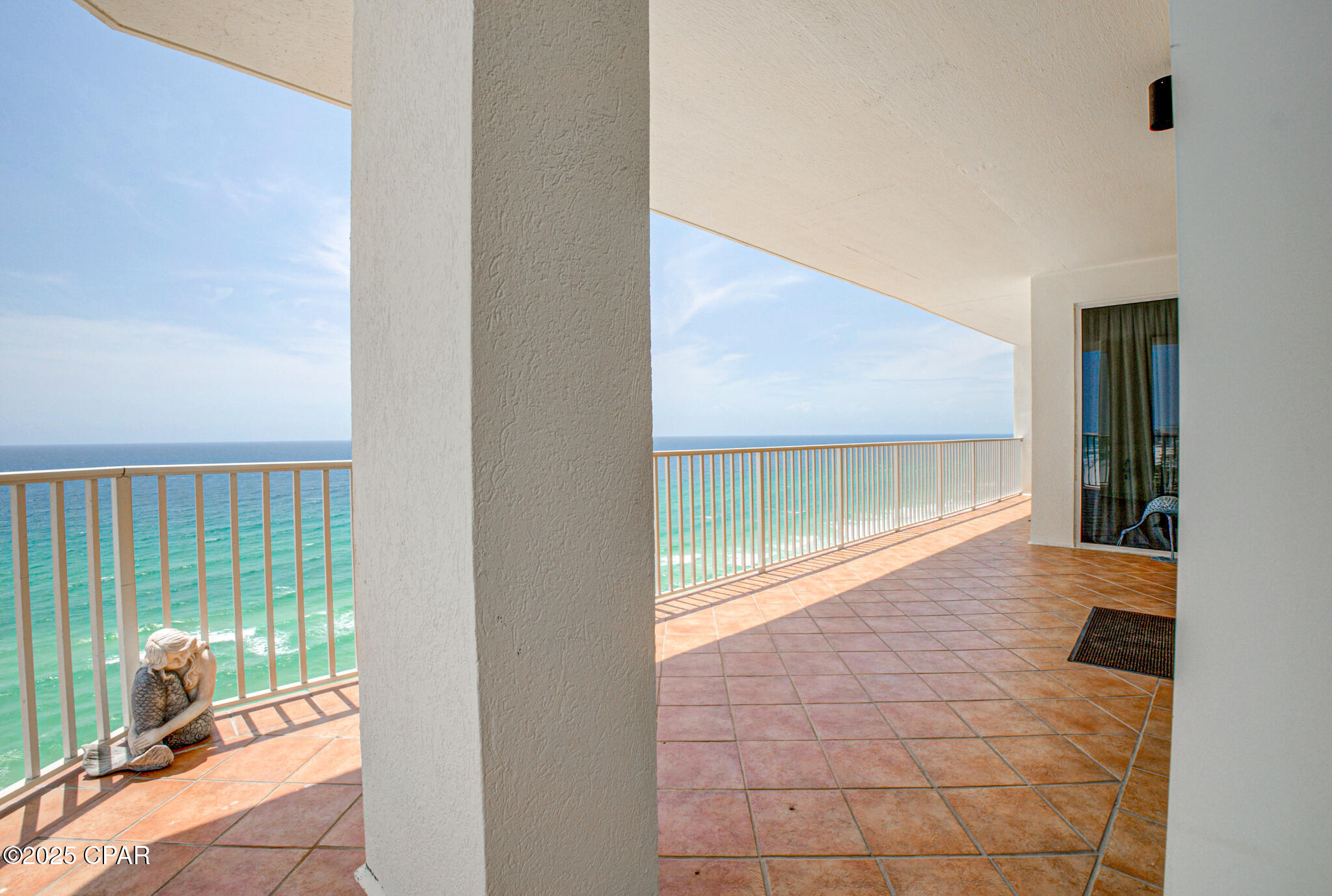 Image 16 For 8601 Surf Drive 14e
