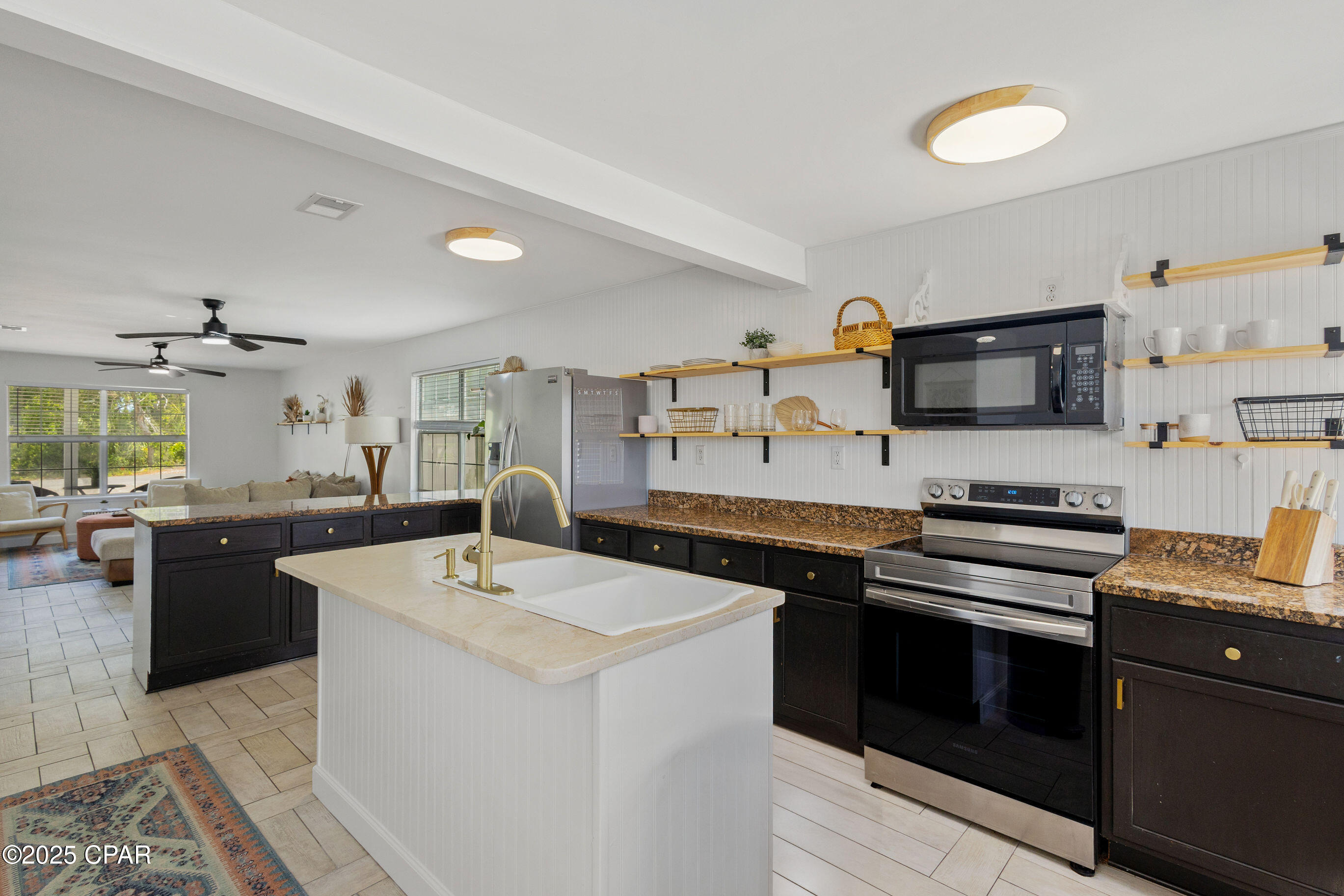 Image 10 For 21715 Dolphin Avenue