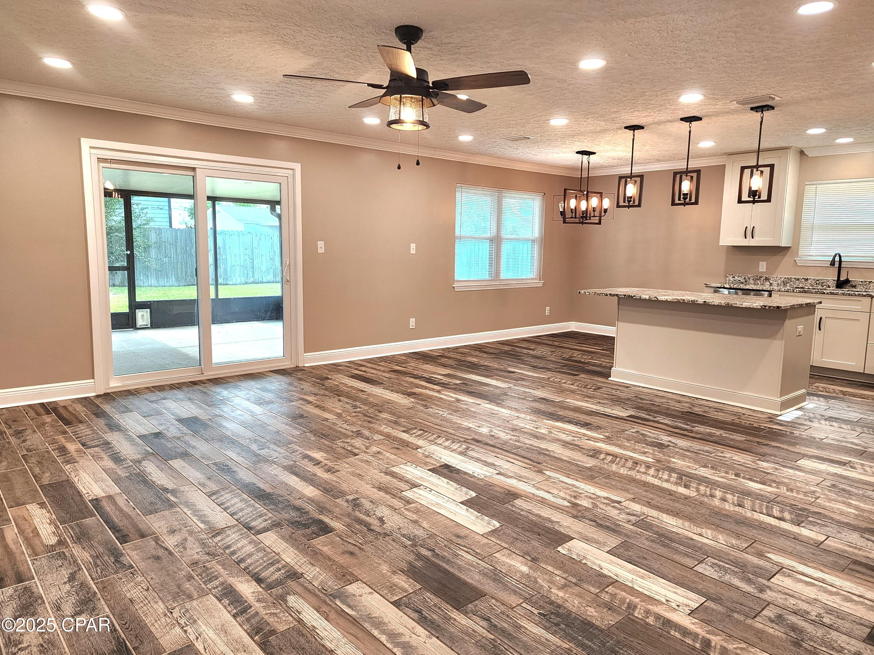 Image 10 For 609 Pine Forest Drive