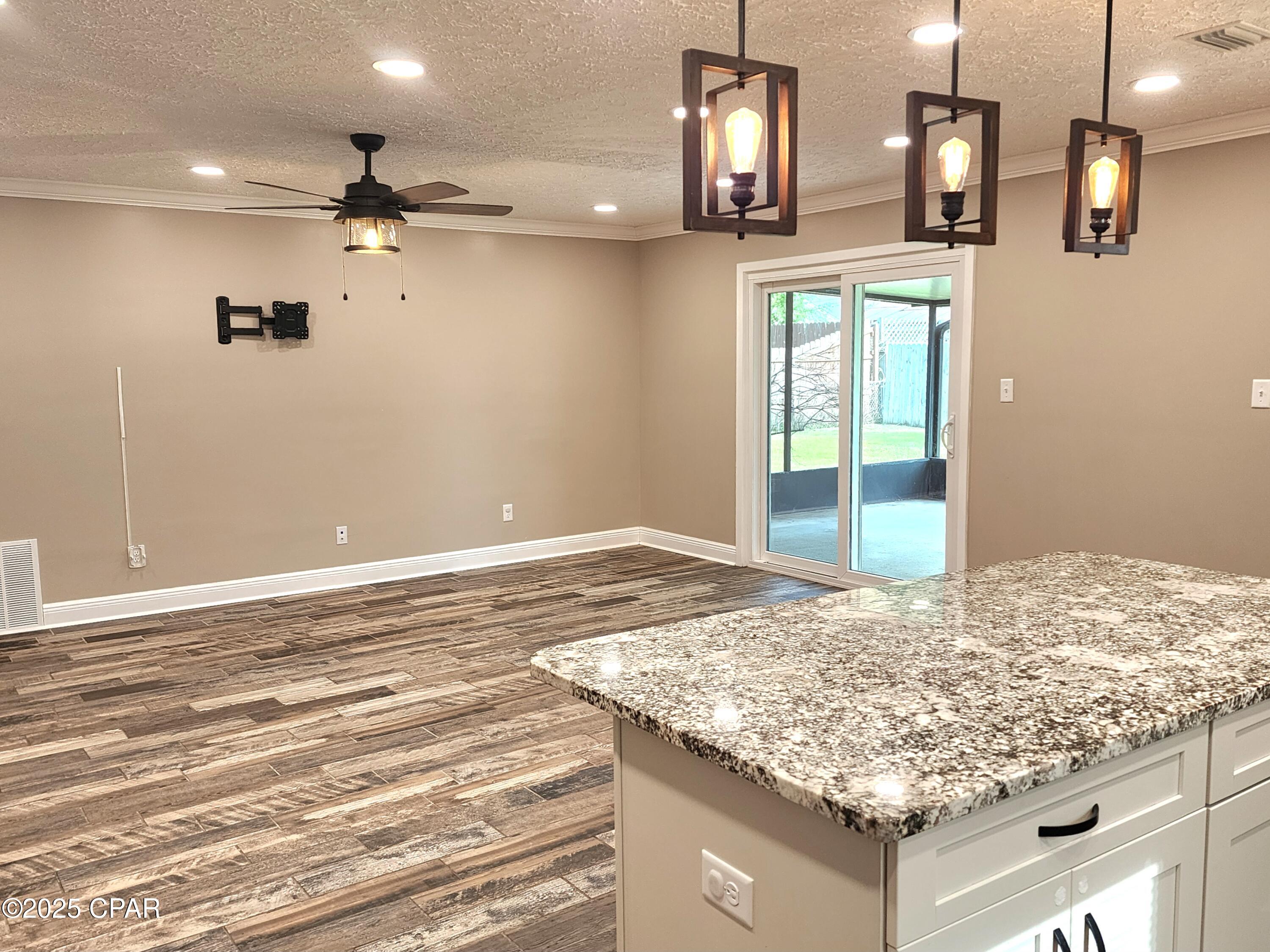 609 E Pine Forest Drive, Lynn Haven, Florida image 7