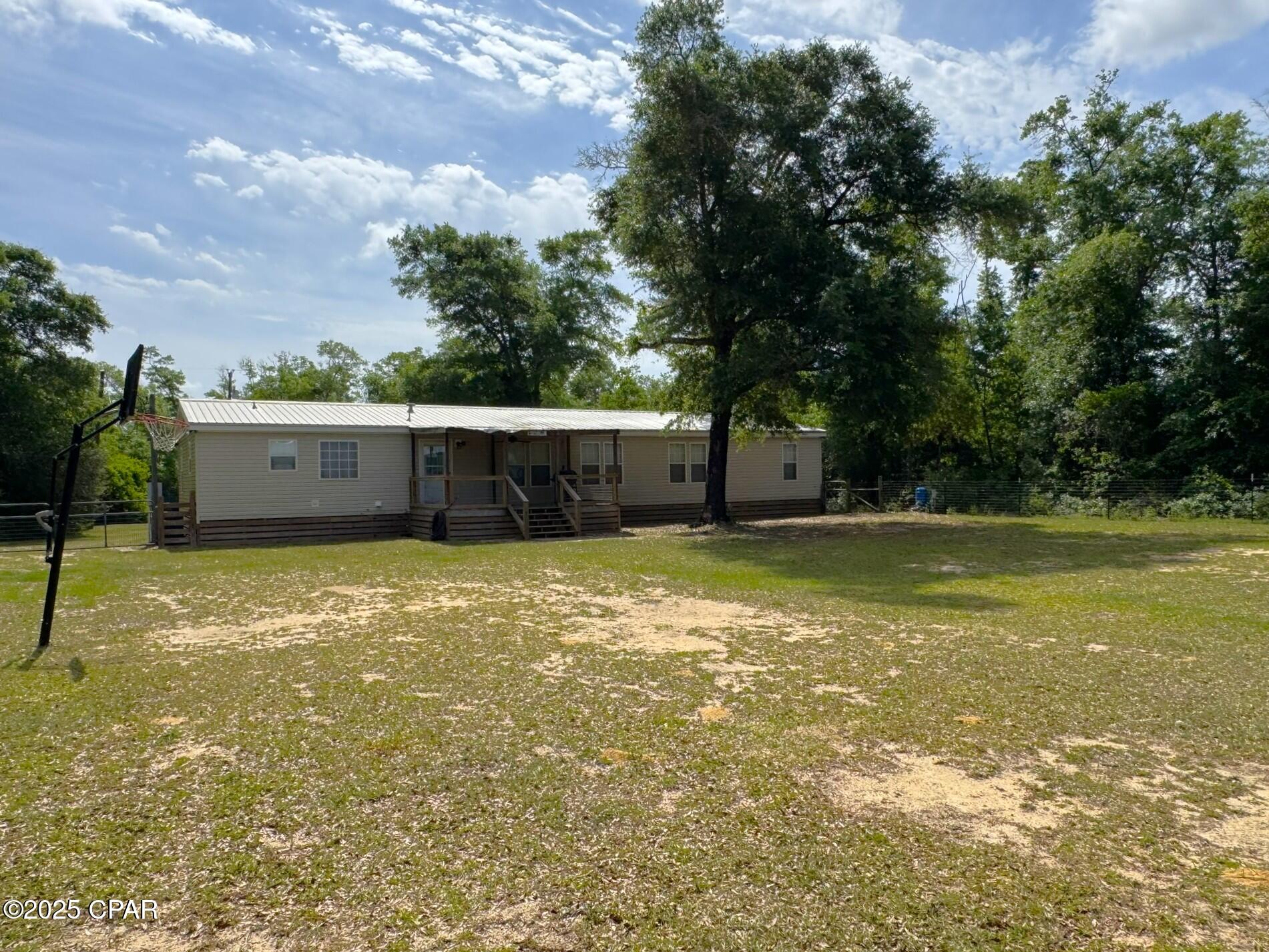 419 City Square Road, Alford, Florida image 6