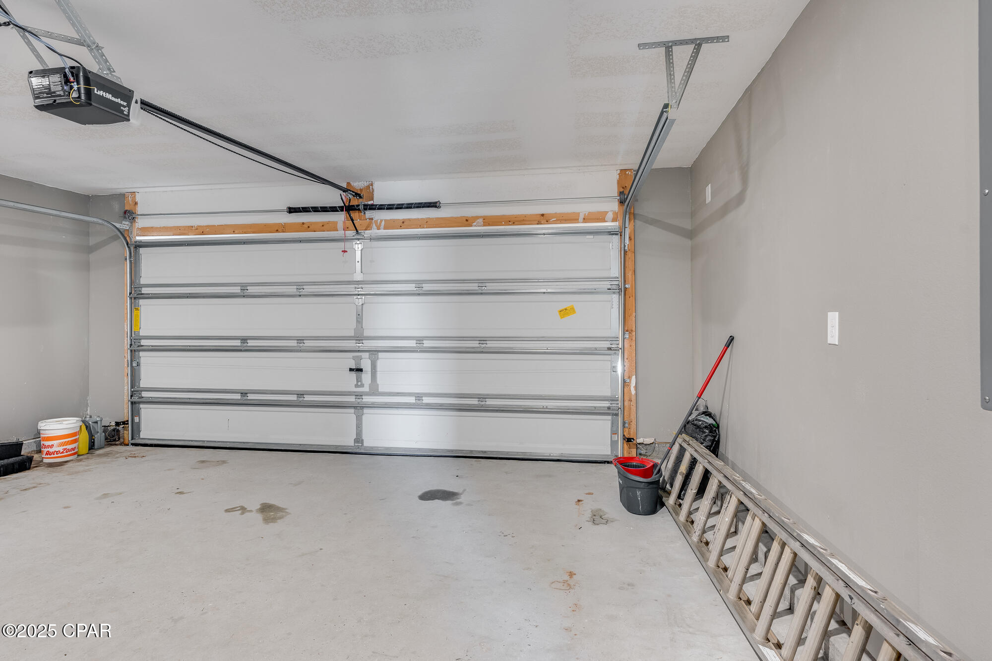Image 30 For 7121 Penn Way
