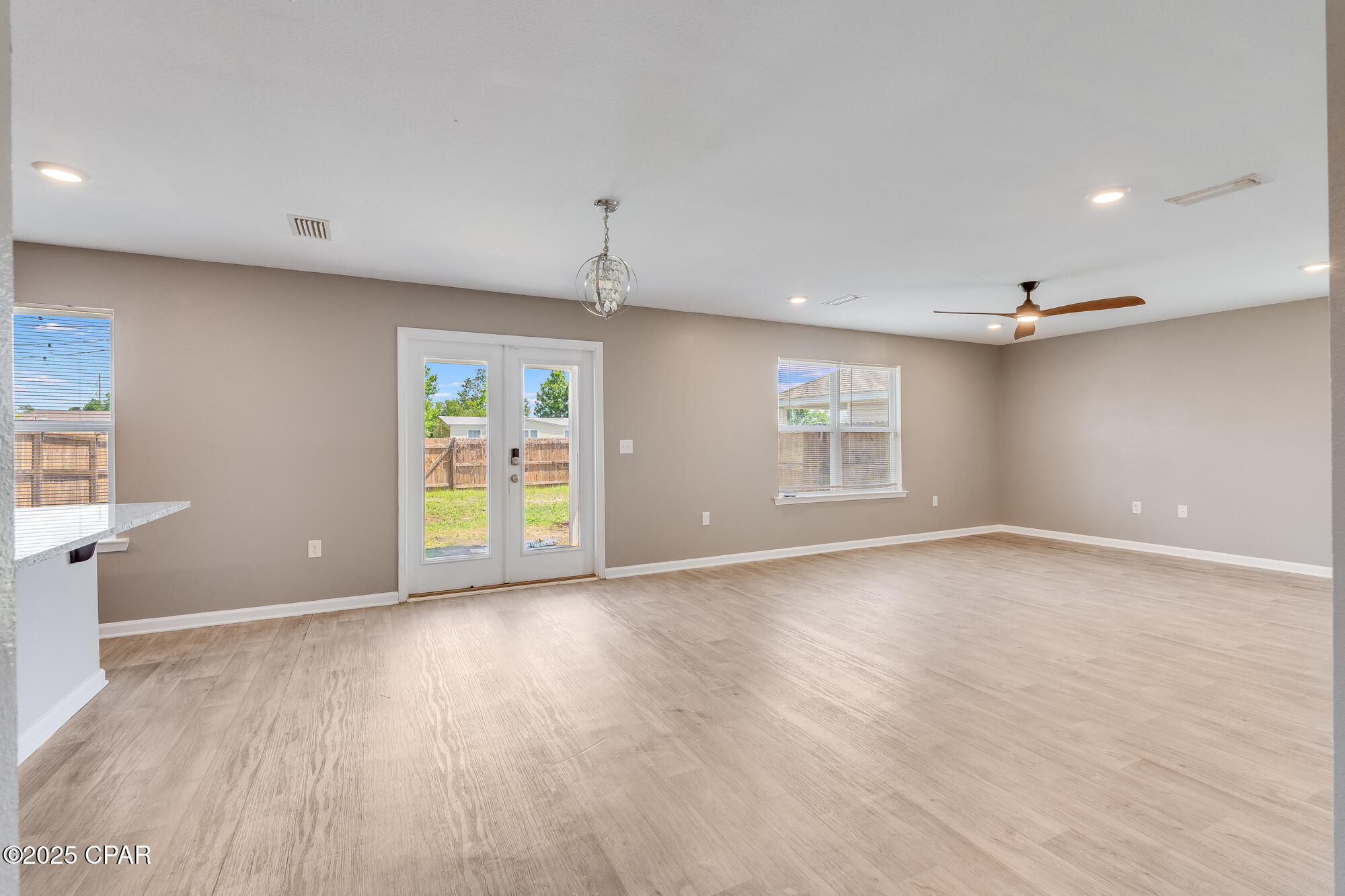 Image 8 For 7121 Penn Way
