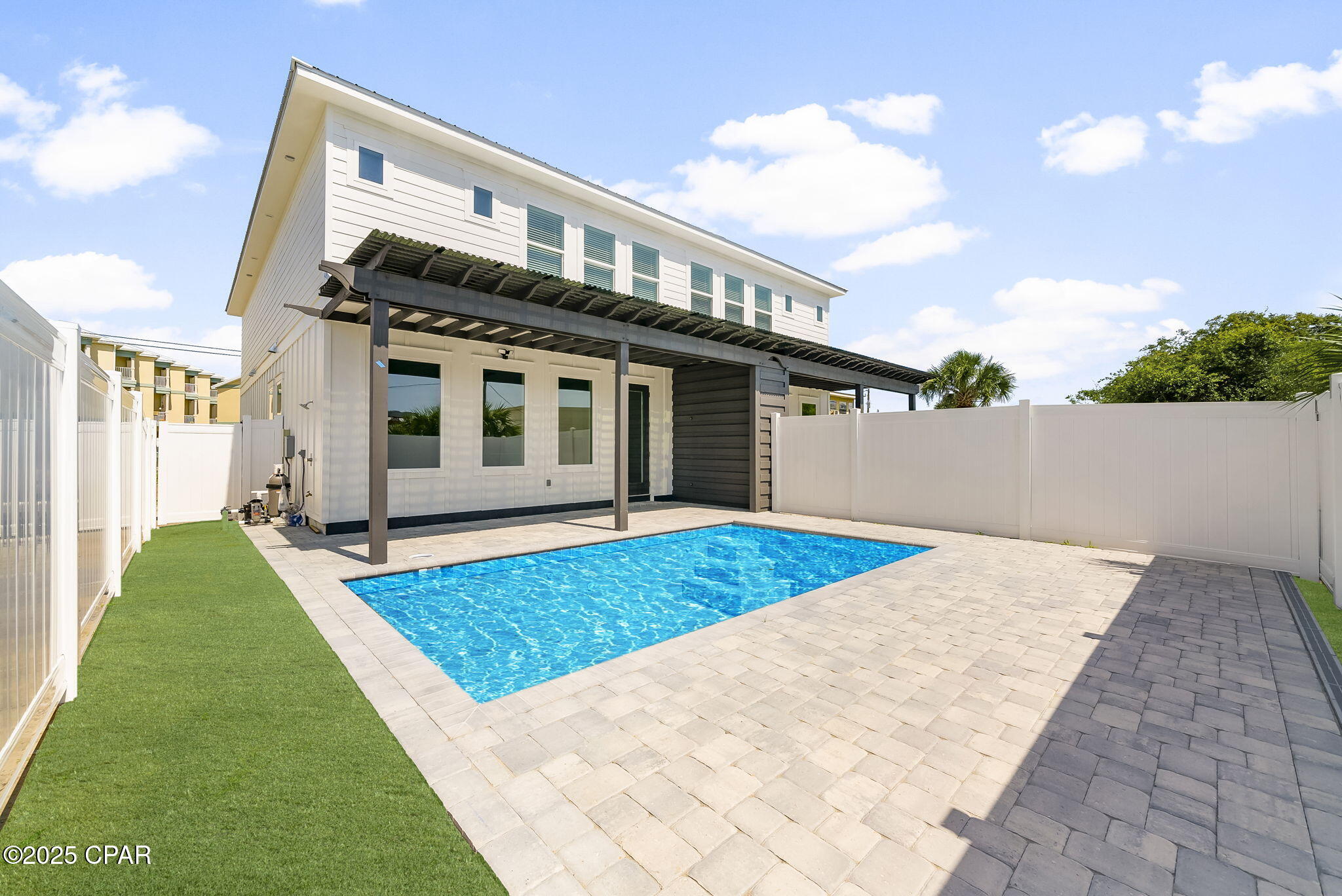 Image 3 For 232 San Vincente Street A