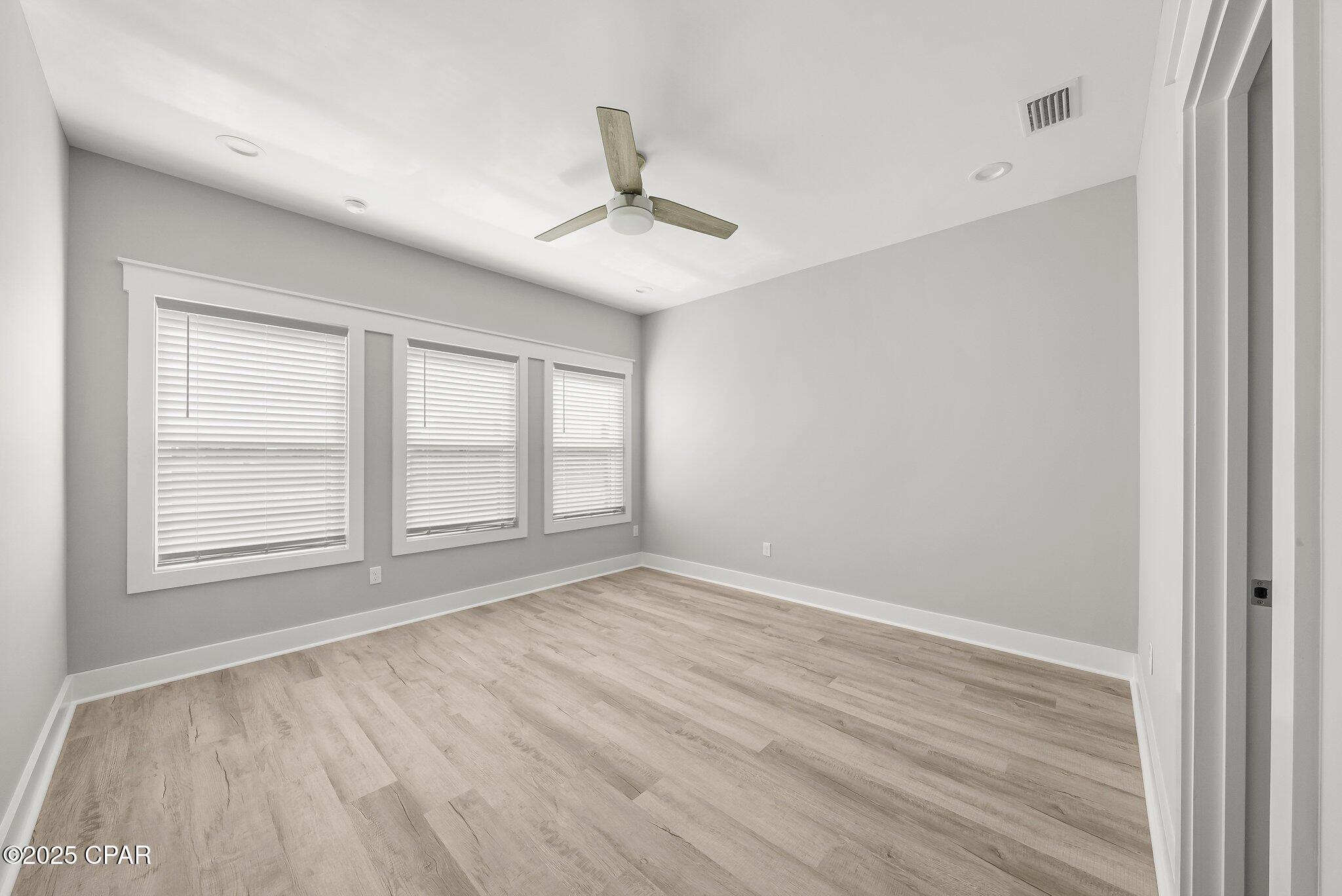 Image 21 For 232 San Vincente Street B