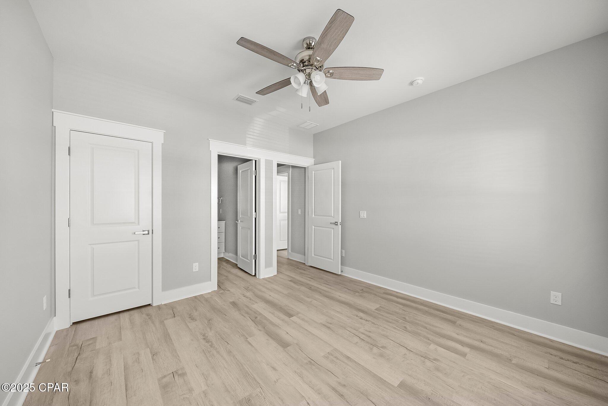 Image 33 For 232 San Vincente Street B