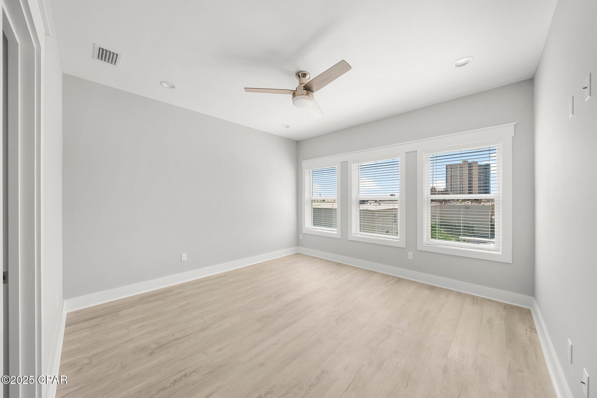 Image 31 For 232 San Vincente Street A-b
