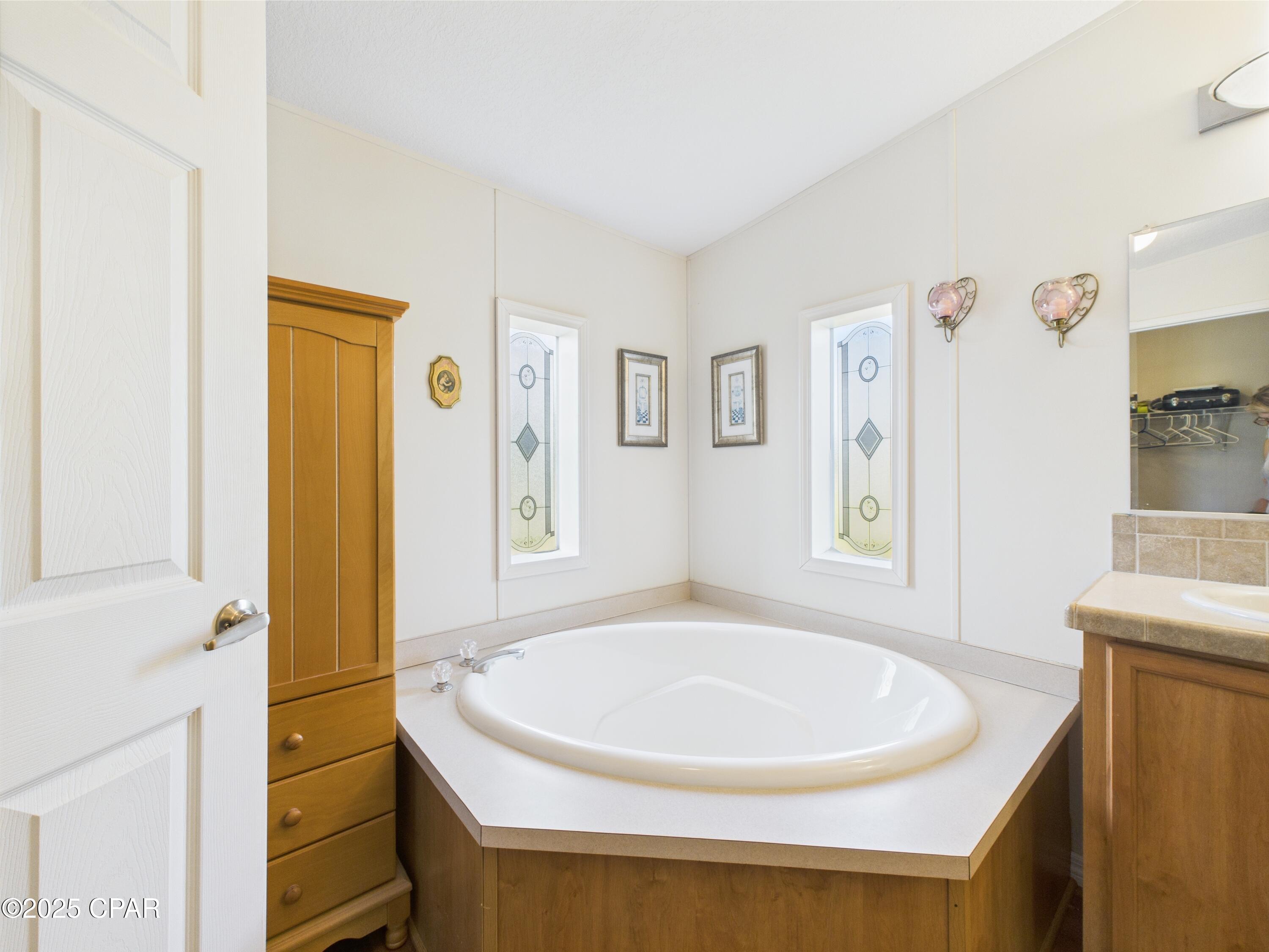 14224 Enfinger Road, Youngstown, Florida image 17
