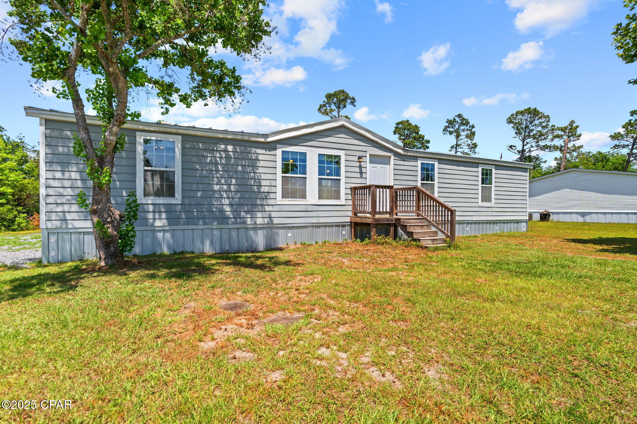 6109 Shannon Circle, Youngstown, Florida image 3