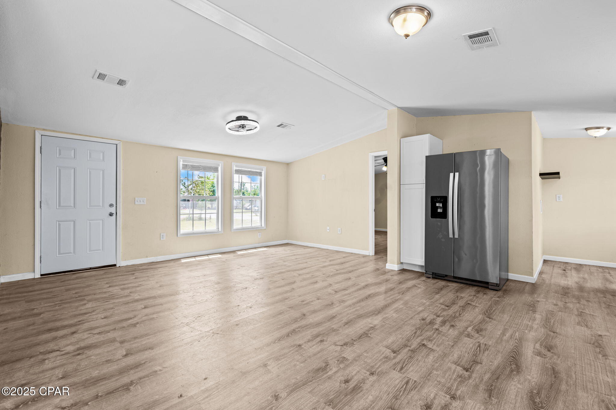 6109 Shannon Circle, Youngstown, Florida image 5